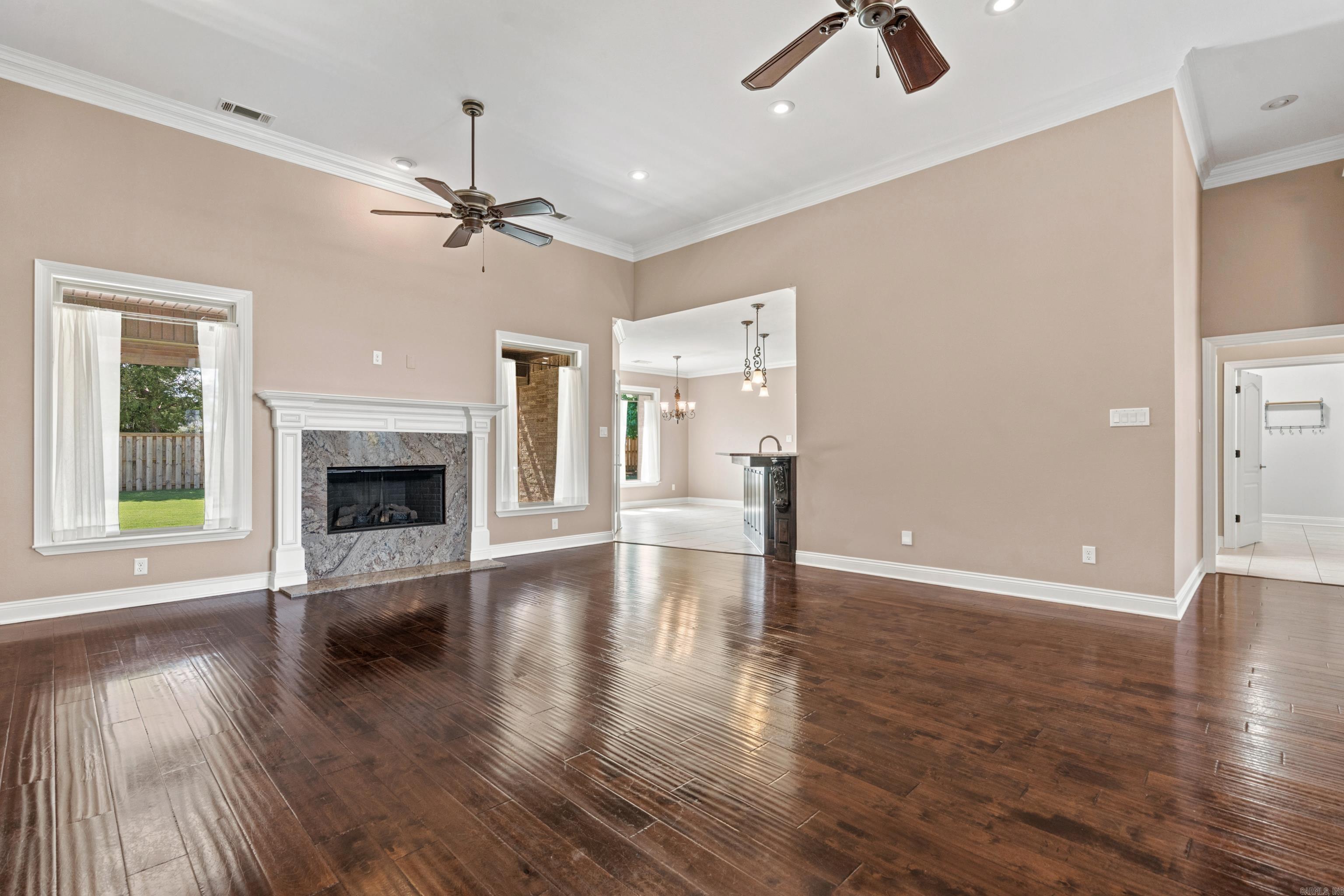 6557 Westminster Property Photo 8