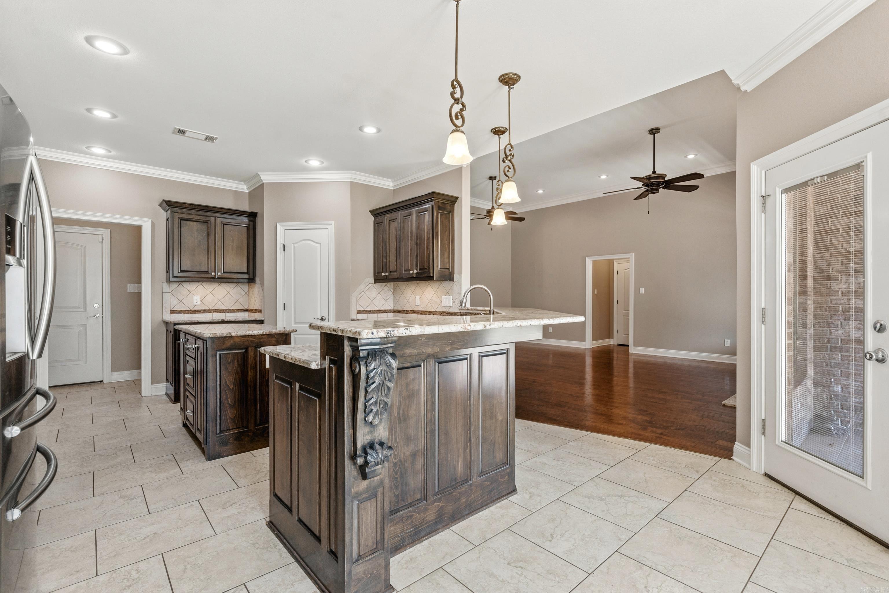 6557 Westminster Property Photo 10