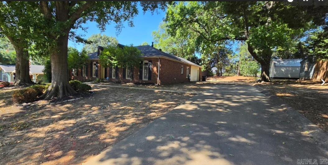 2109 Indian Hills Street Property Photo 1