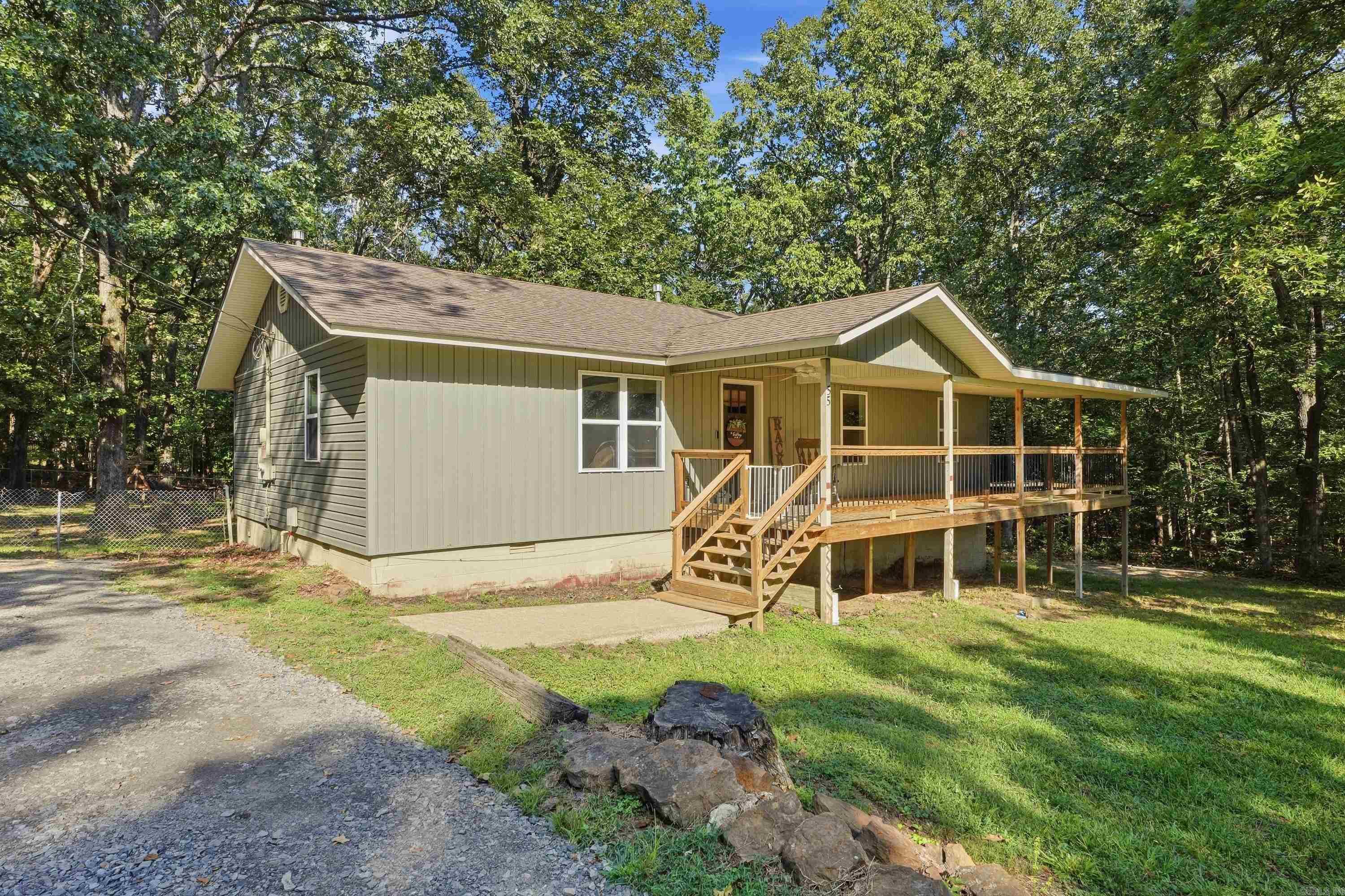 55 Woodland Cove Dr Property Photo 2
