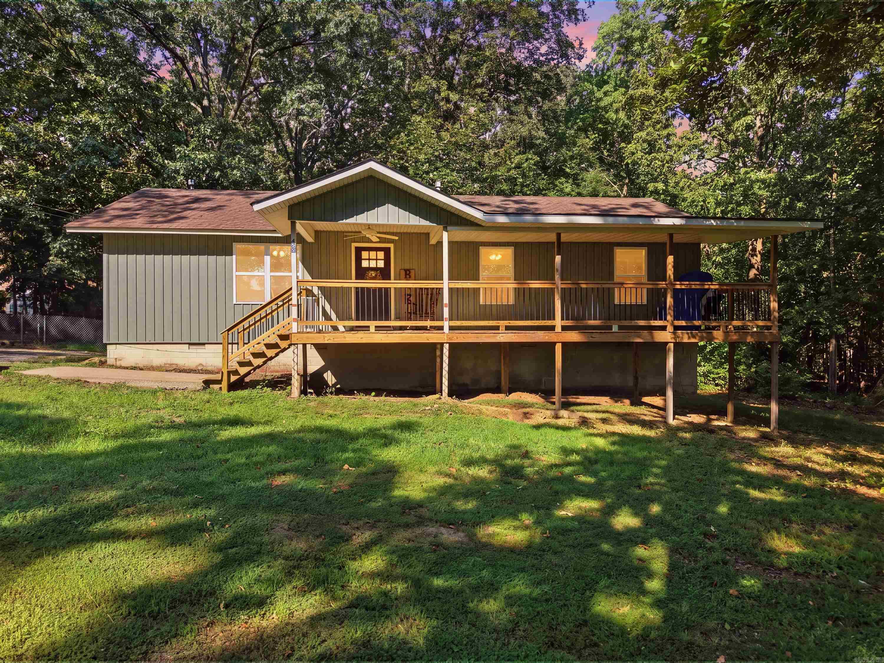 55 Woodland Cove Dr Property Photo 3
