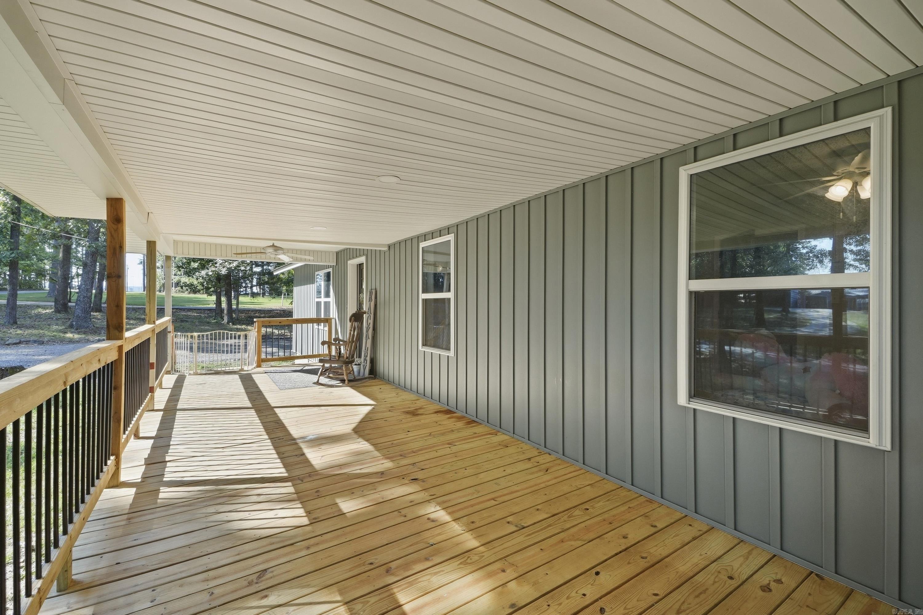 55 Woodland Cove Dr Property Photo 8