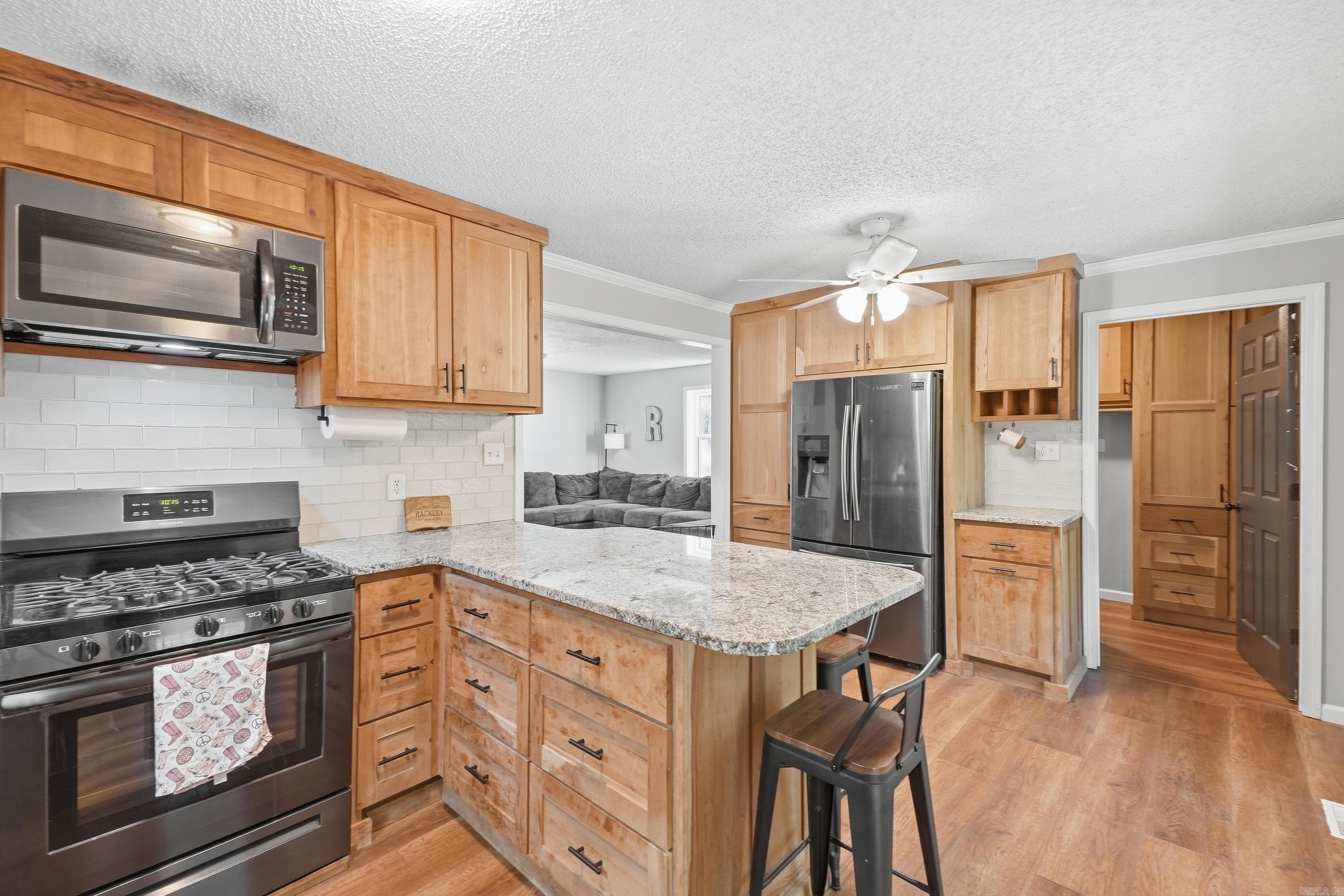 55 Woodland Cove Dr Property Photo 11