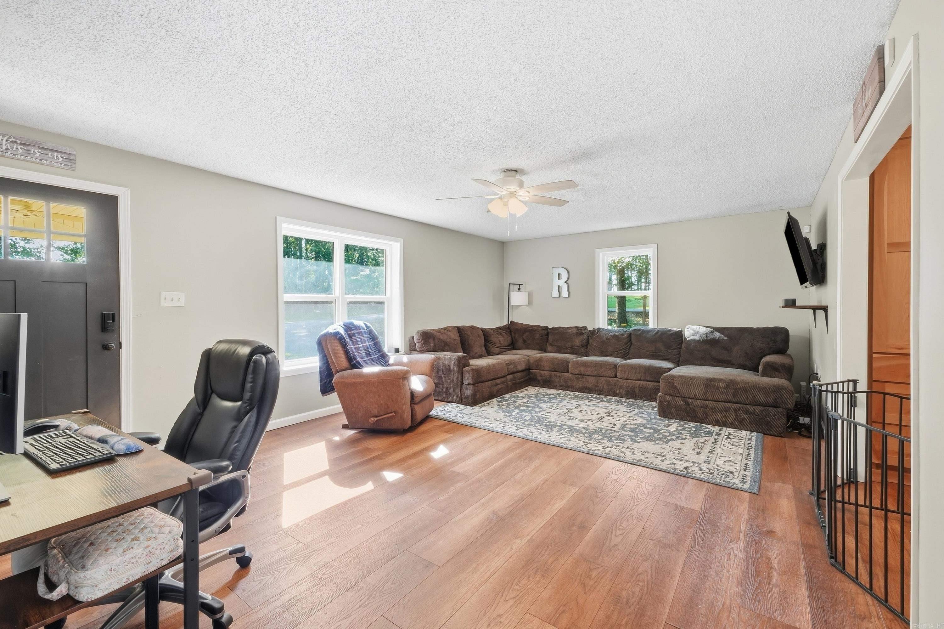 55 Woodland Cove Dr Property Photo 17