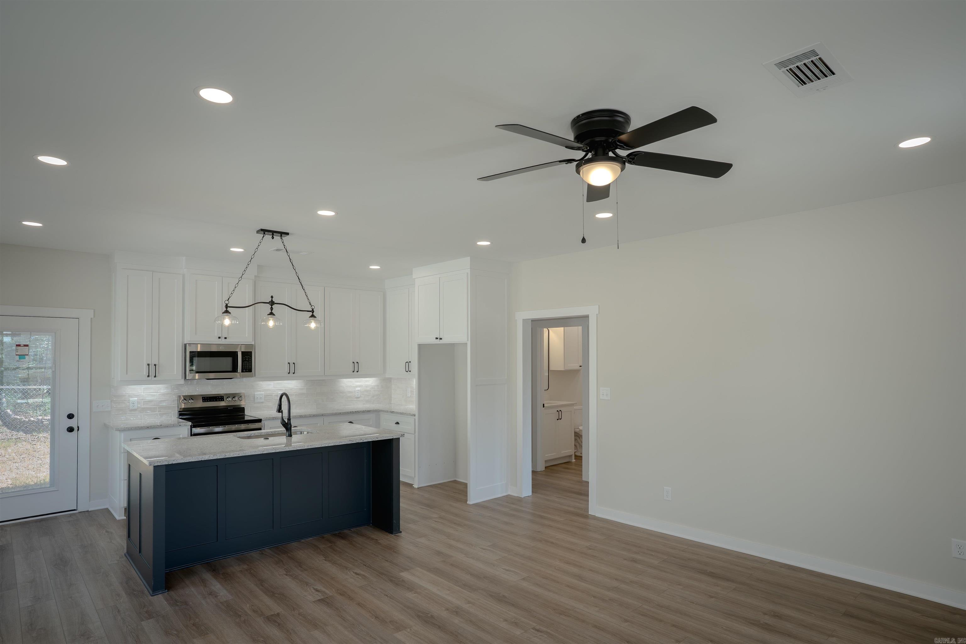 196 Pearson Street Property Photo 18