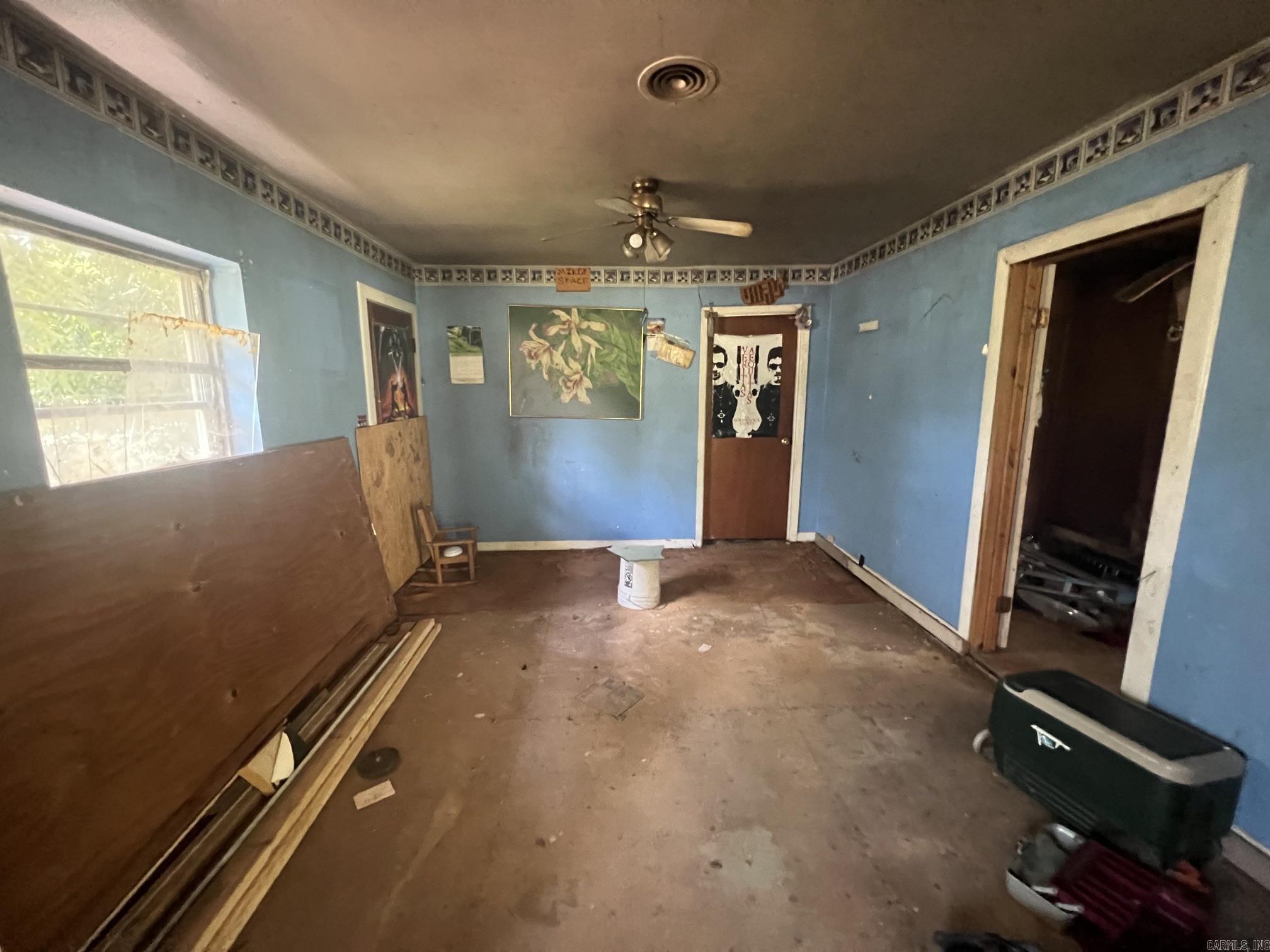 4111 Faucett Property Photo 6