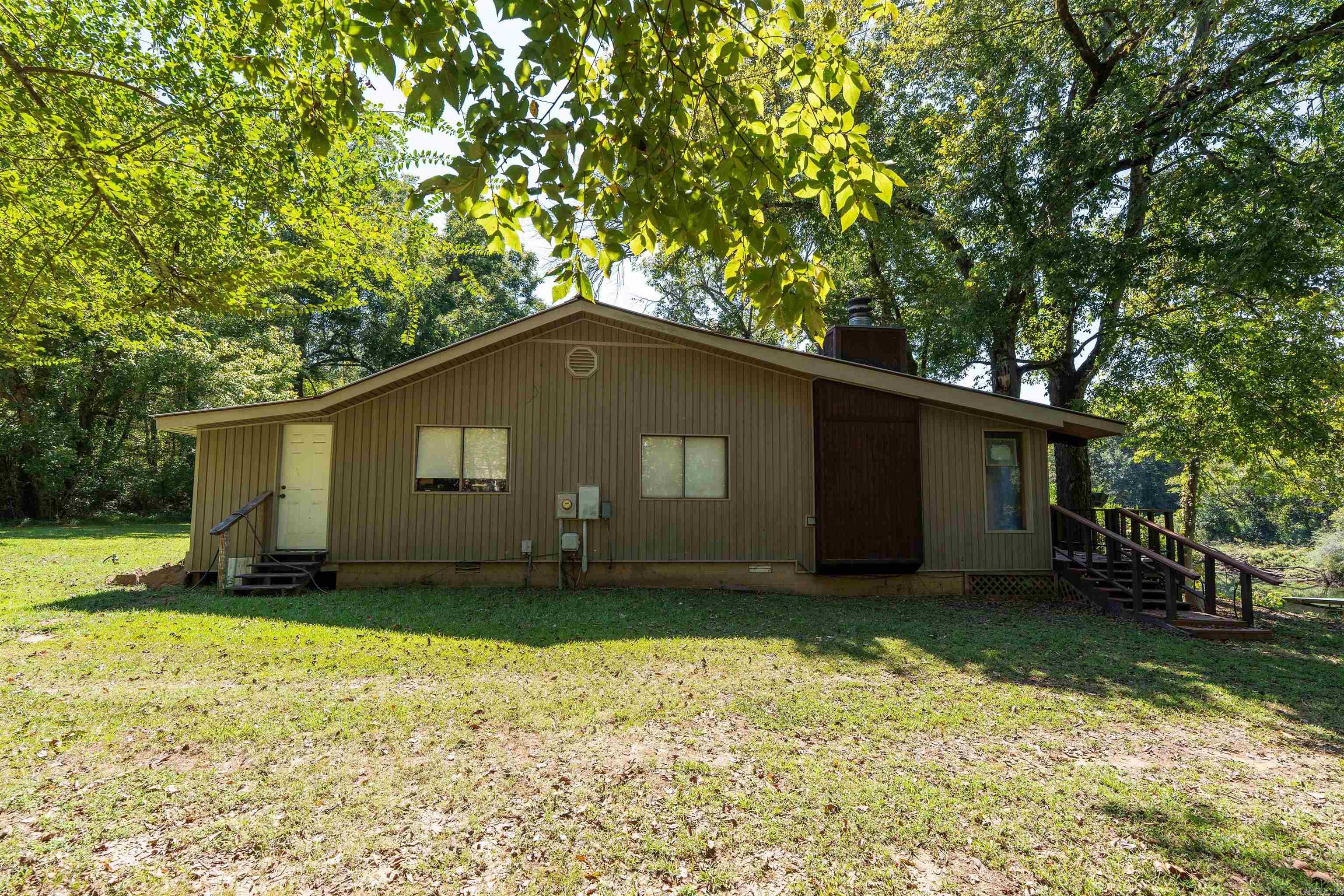 489 River Drive Property Photo 1