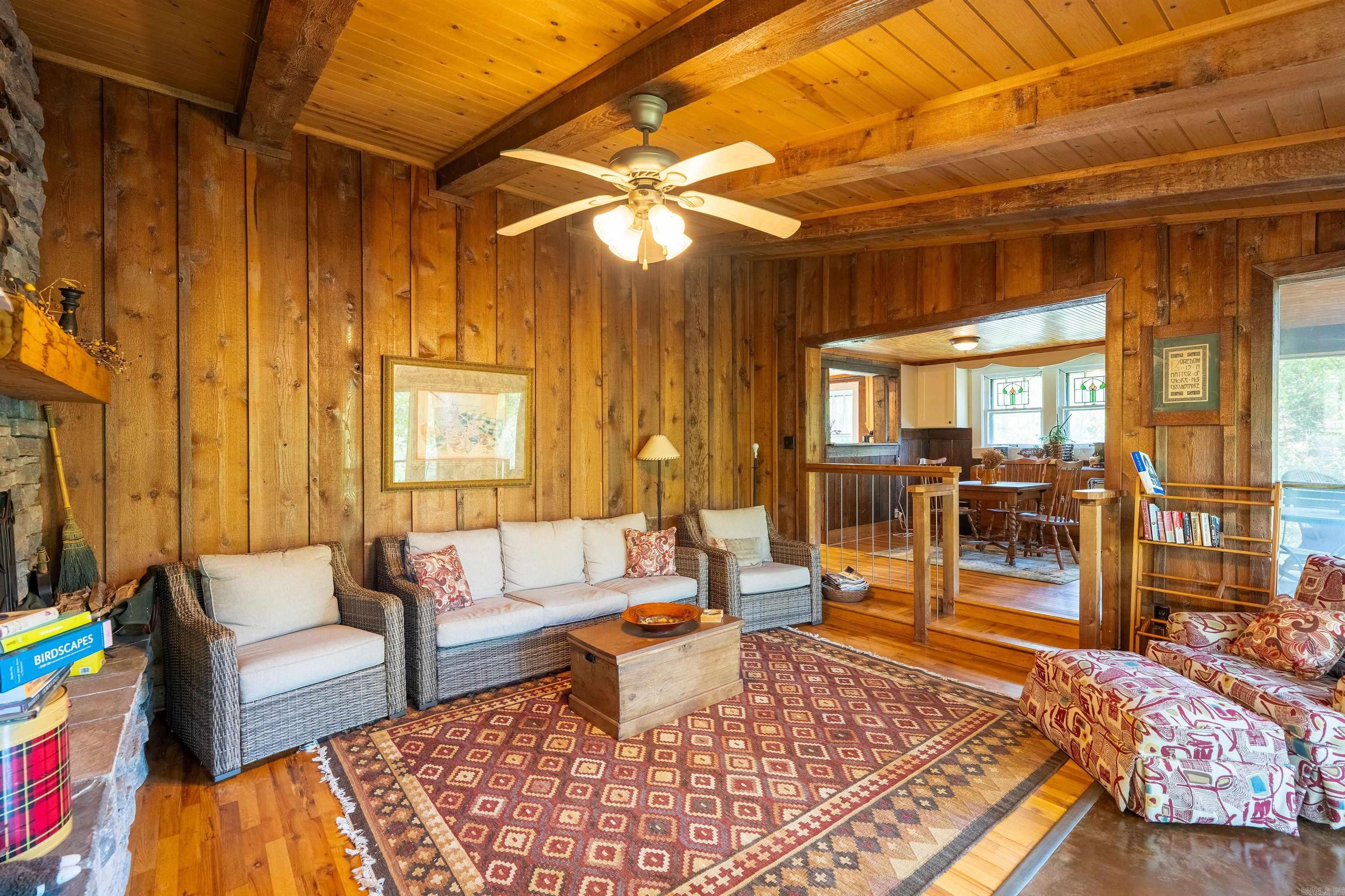 489 River Drive Property Photo 6