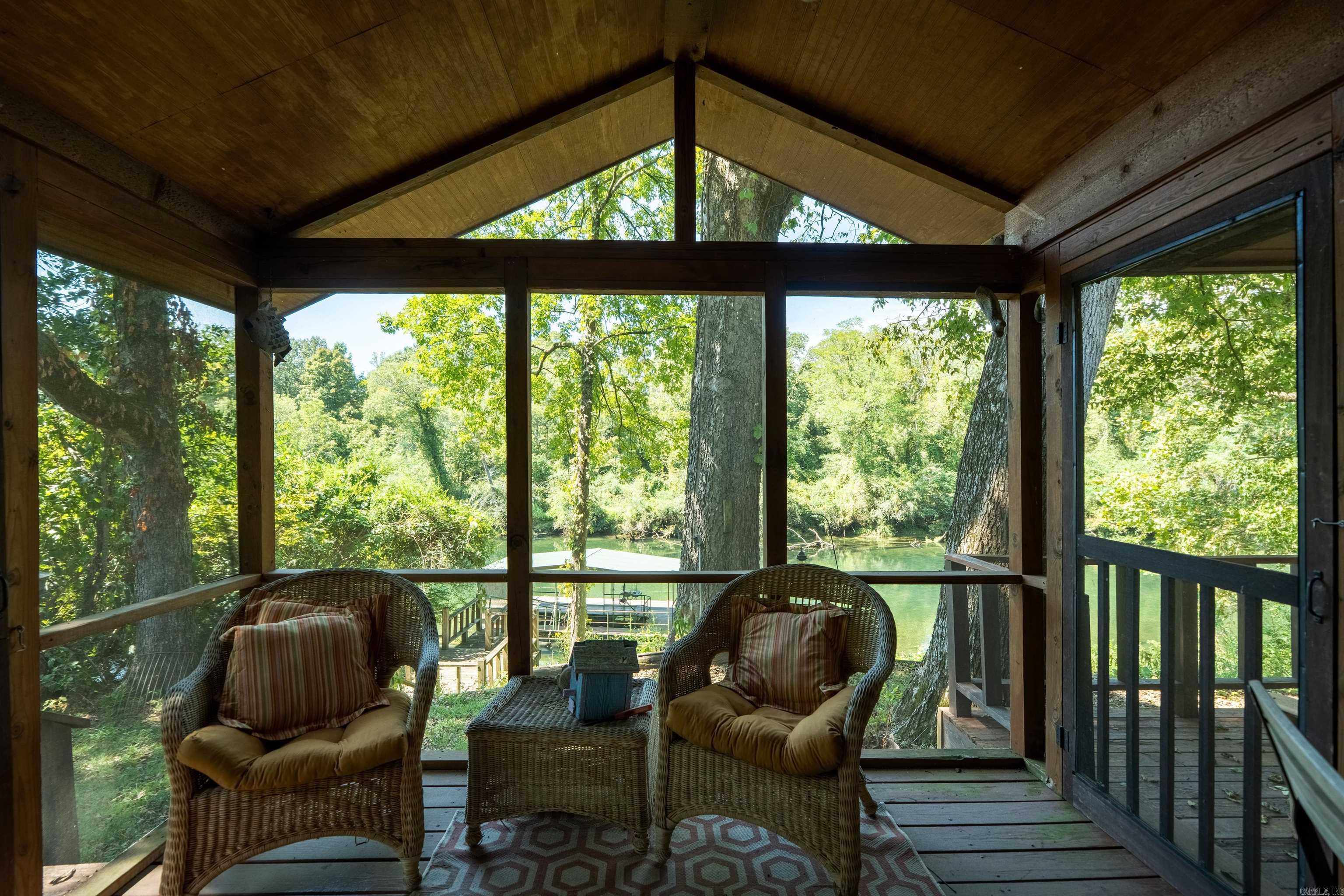 489 River Drive Property Photo 19
