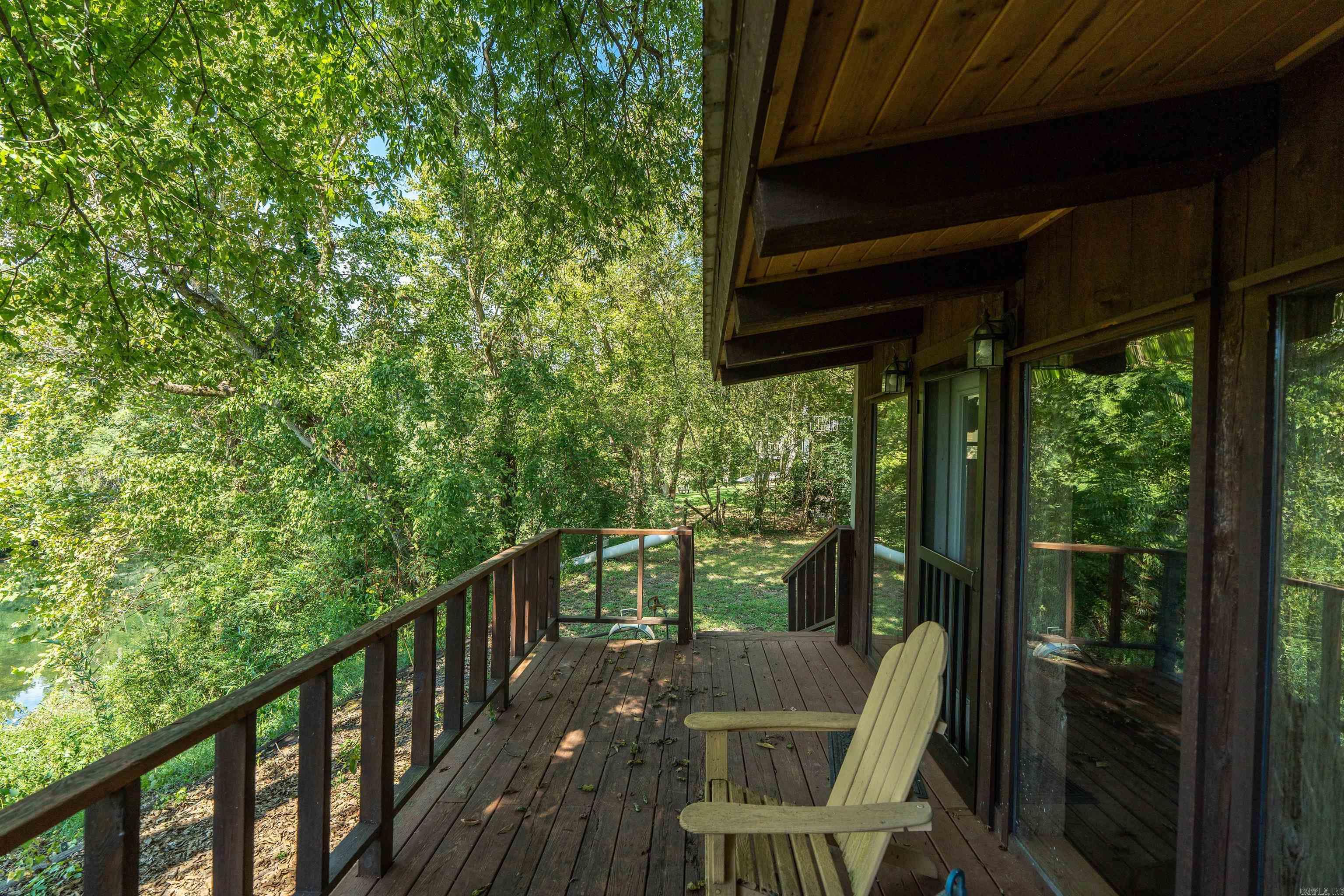 489 River Drive Property Photo 21