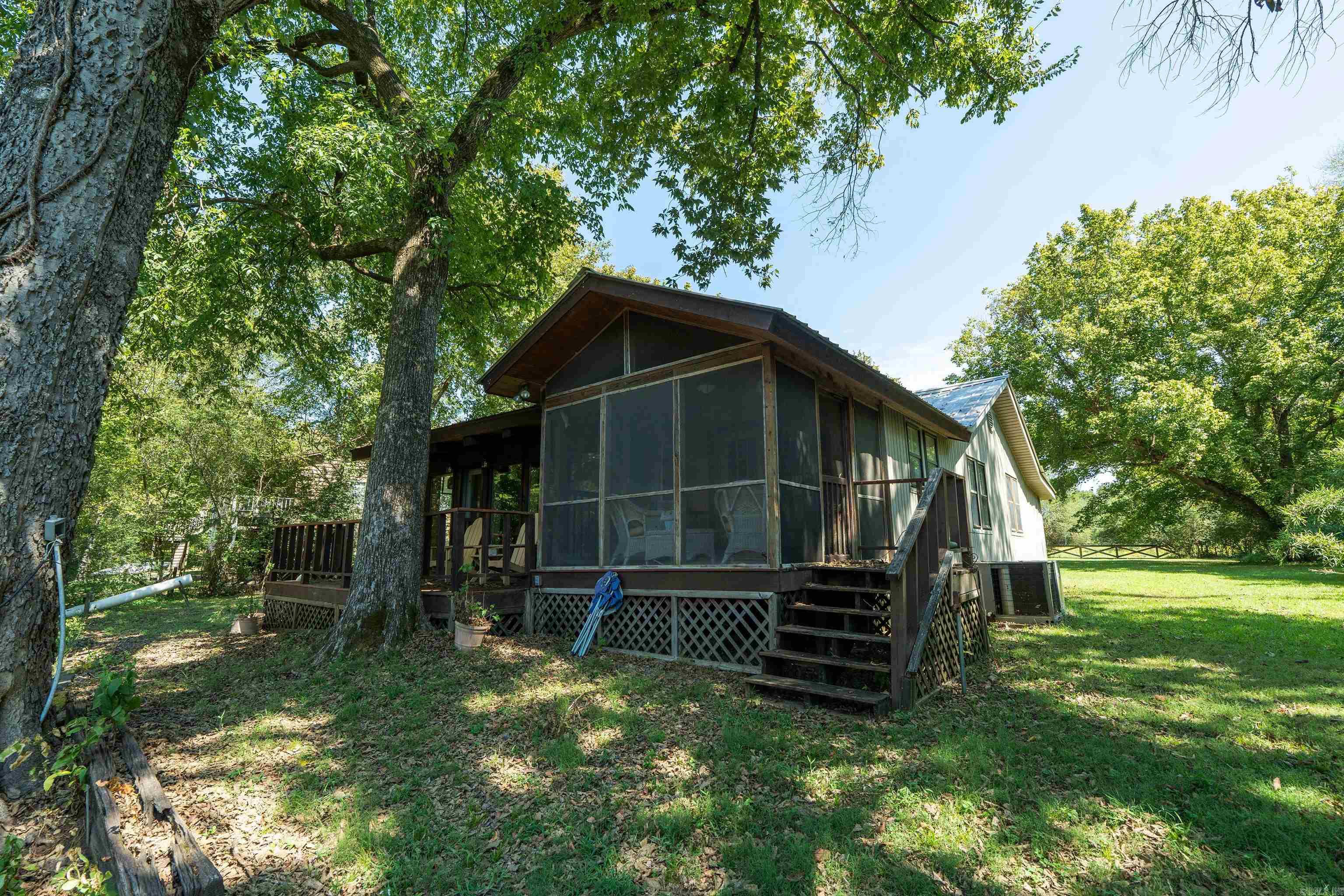 489 River Drive Property Photo 24