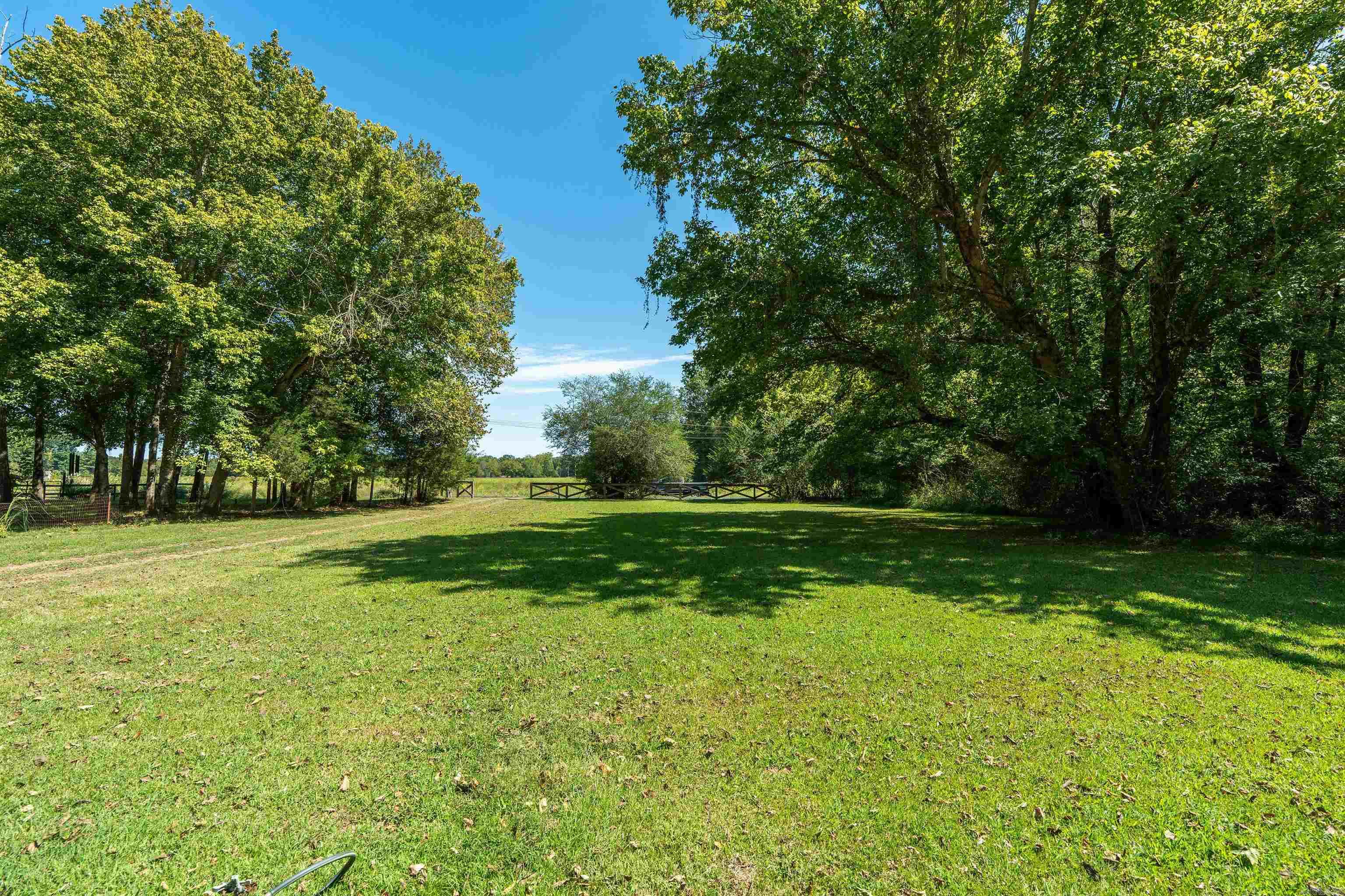 489 River Drive Property Photo 27