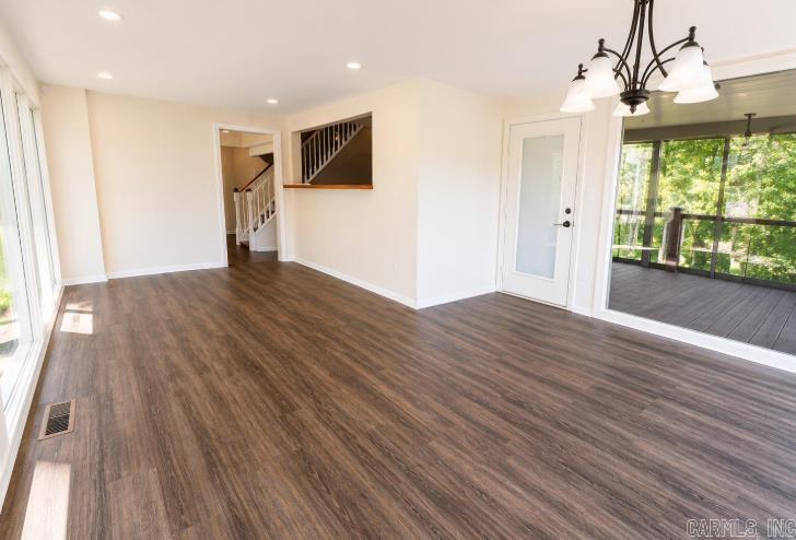 1804 Deerwood Drive Property Photo 6