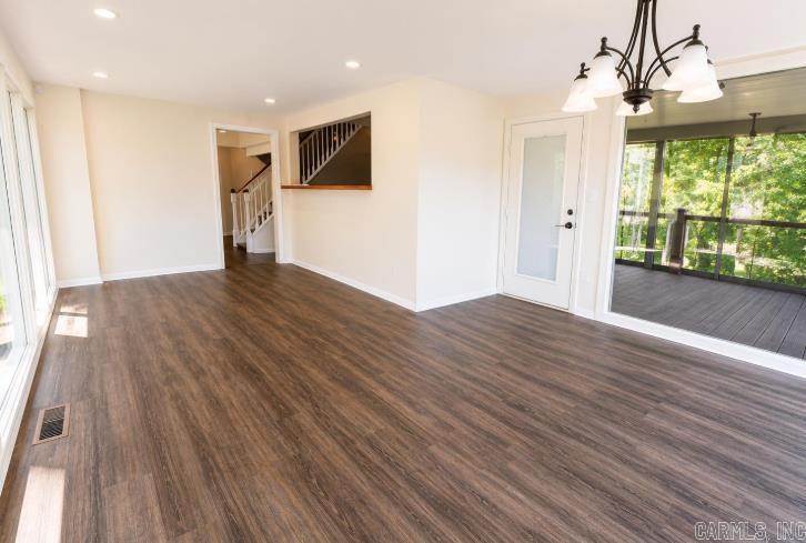 1804 Deerwood Drive Property Photo 7