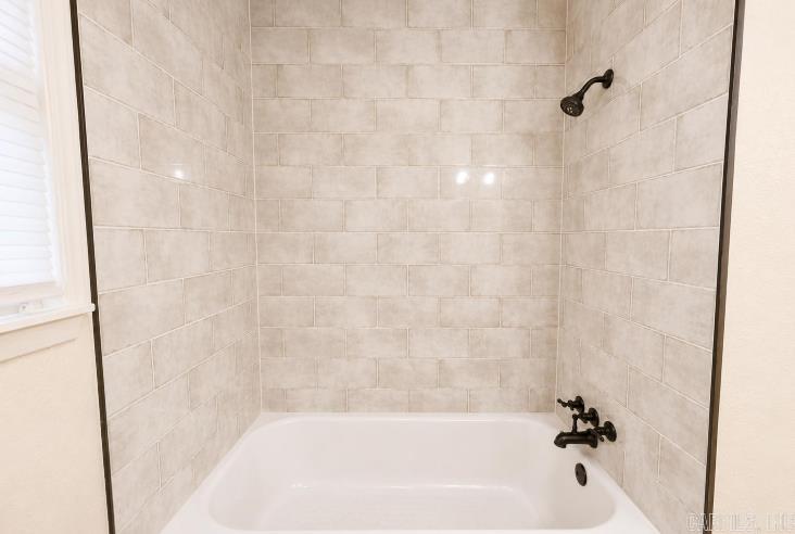 1804 Deerwood Drive Property Photo 10