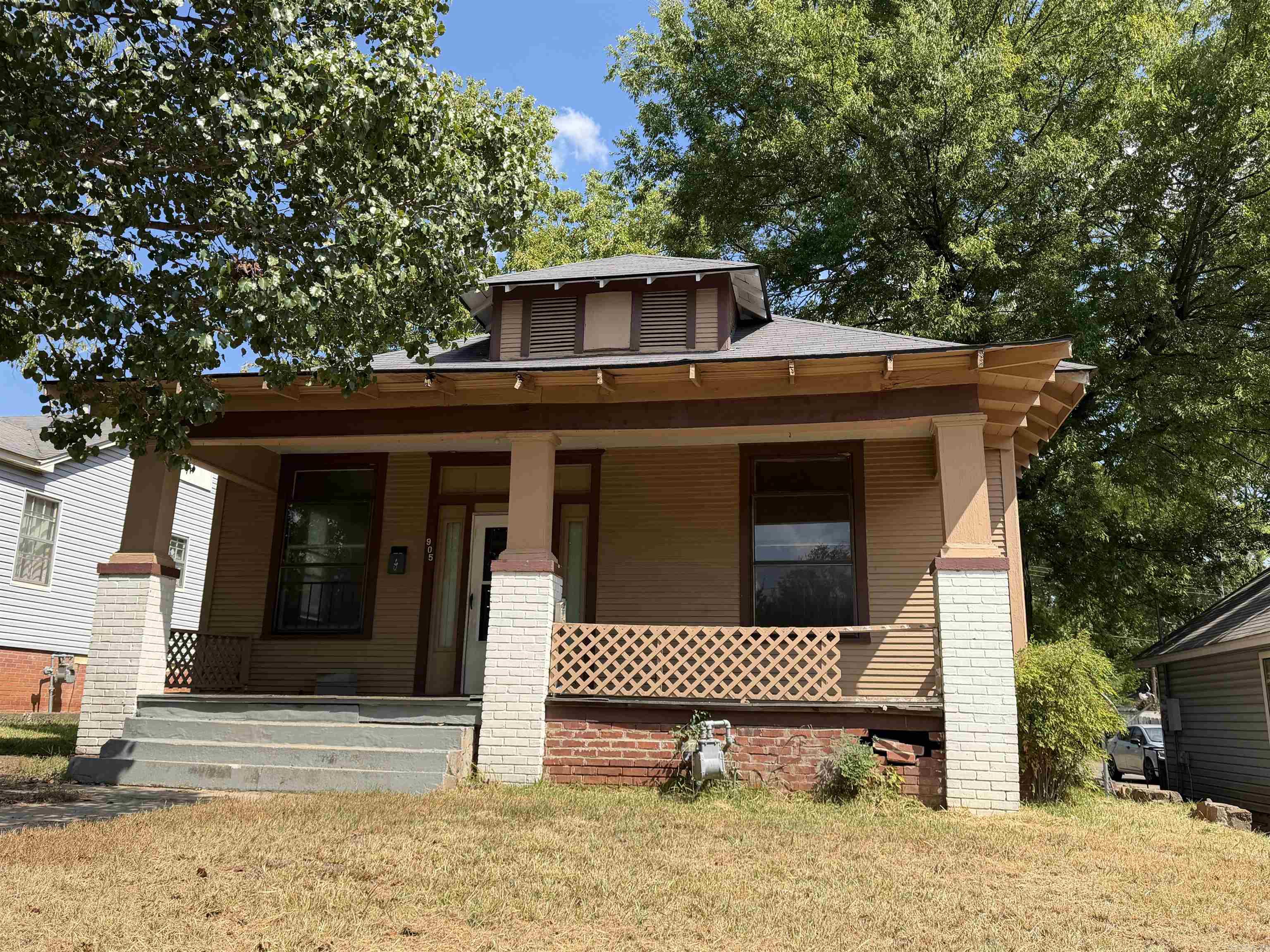 905 Lewis Street Property Photo 22