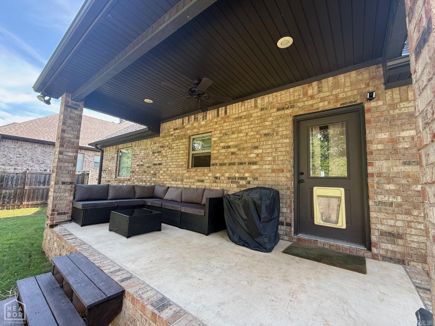 509 Wiregrass Way Property Photo 4