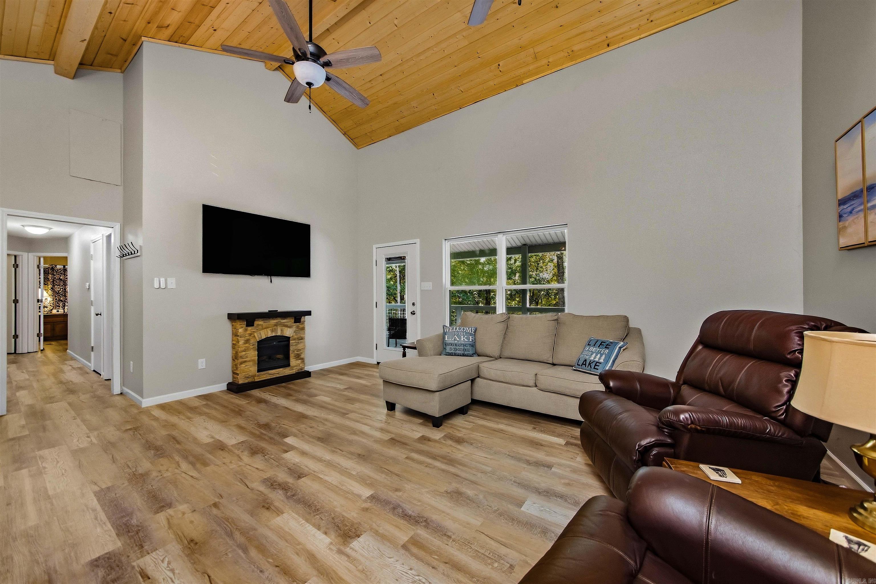 277 Highland Road Property Photo 7