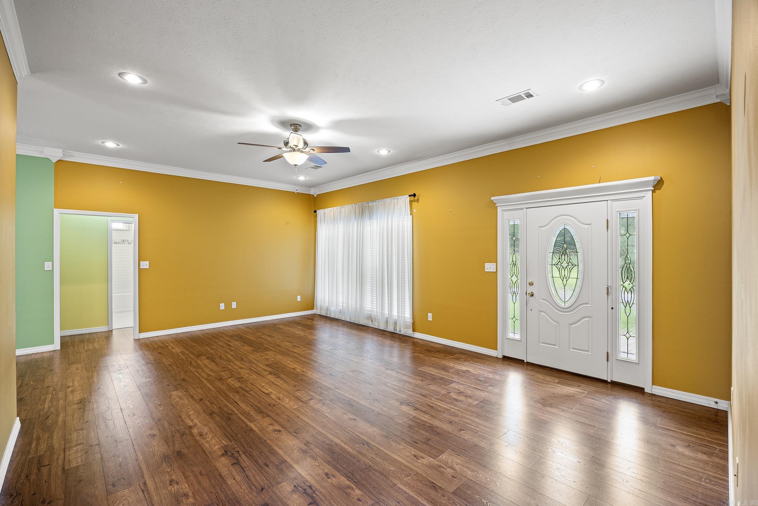 1707 Holloway Street Property Photo 5