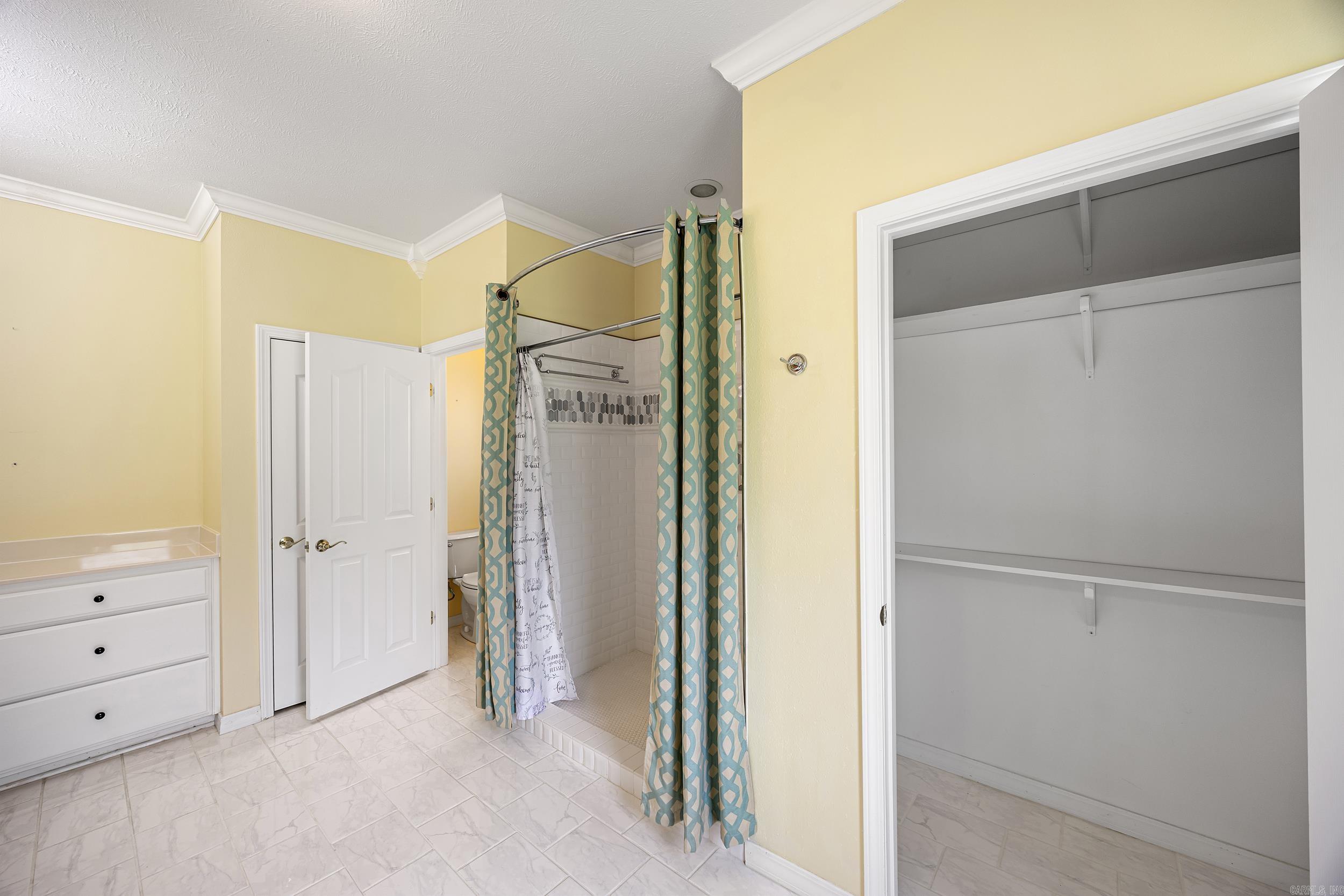 1707 Holloway Street Property Photo 20