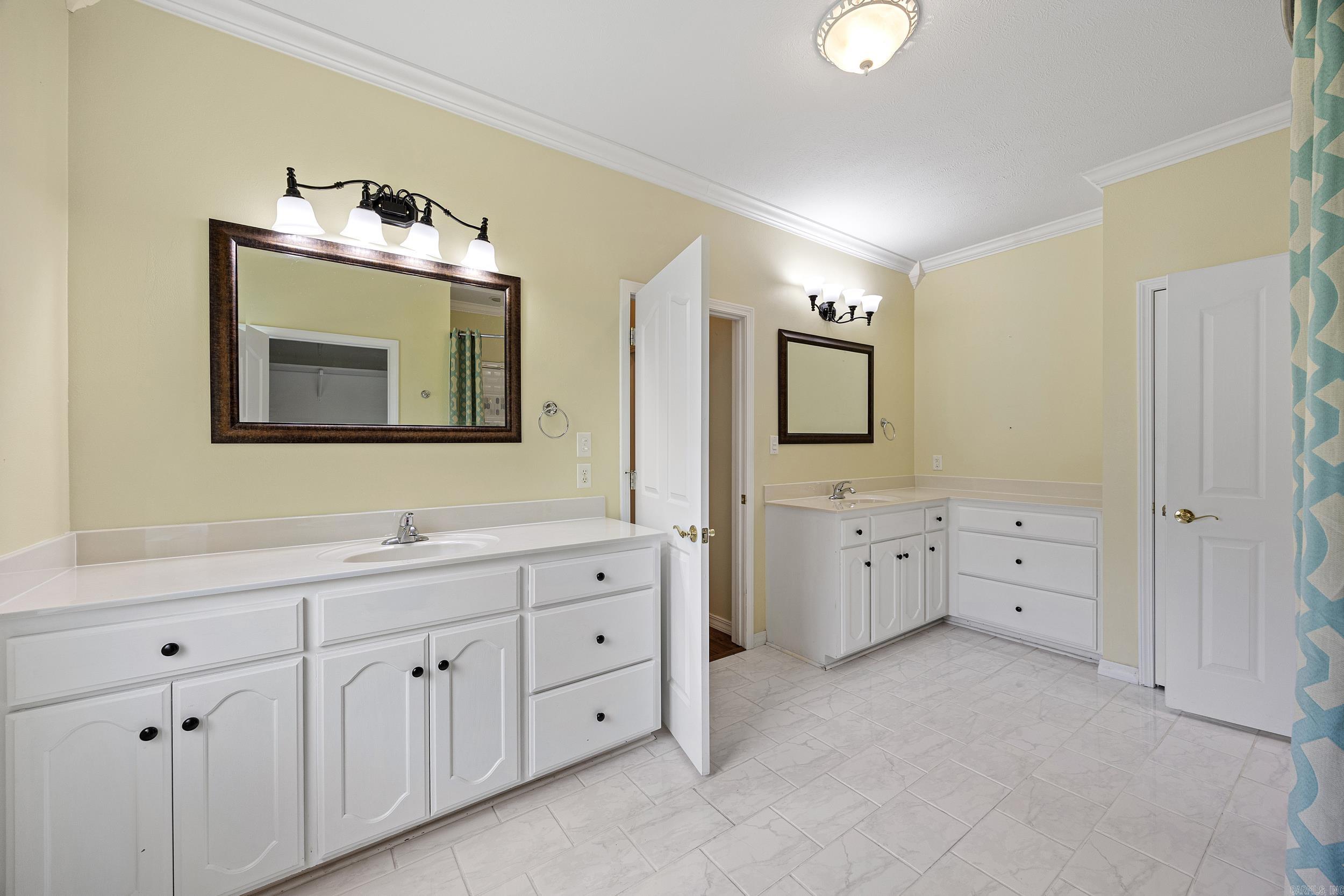 1707 Holloway Street Property Photo 21