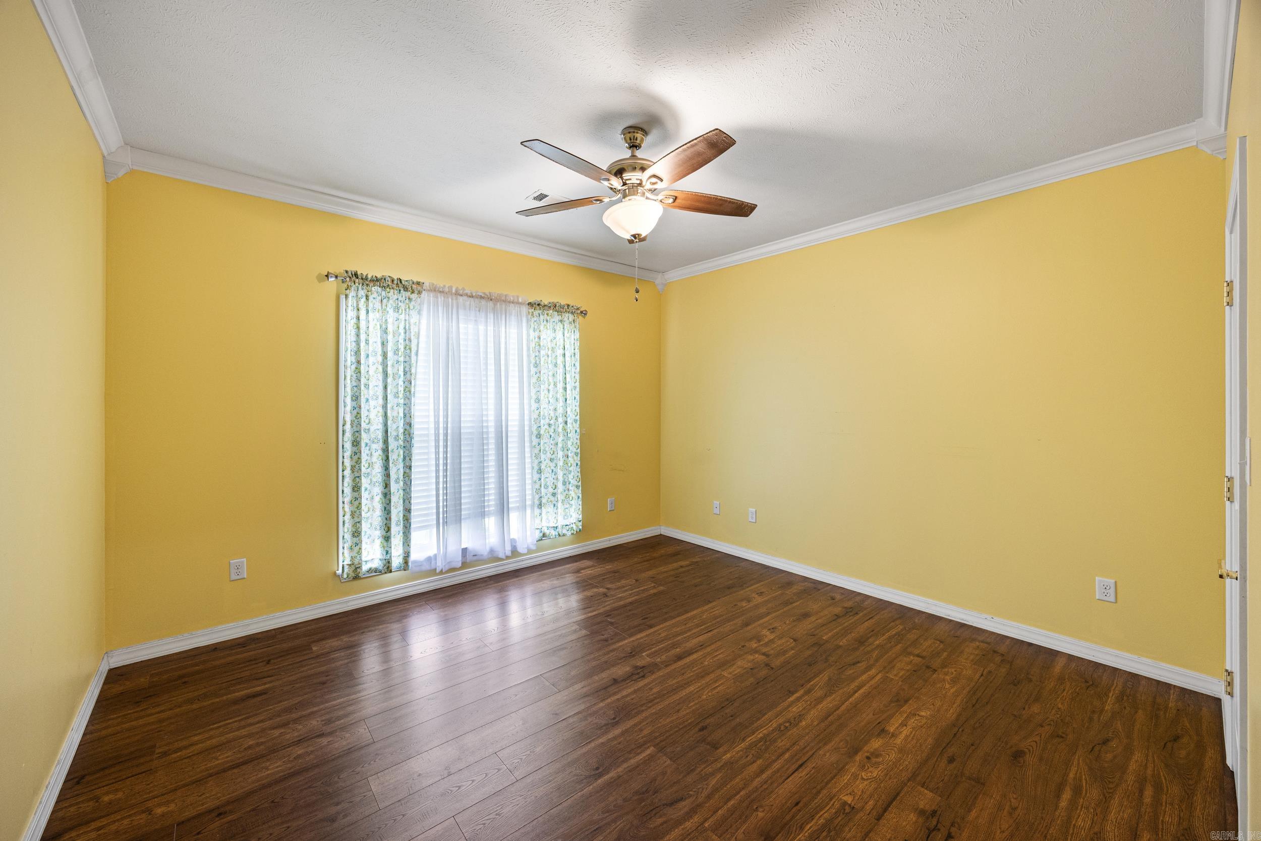 1707 Holloway Street Property Photo 27