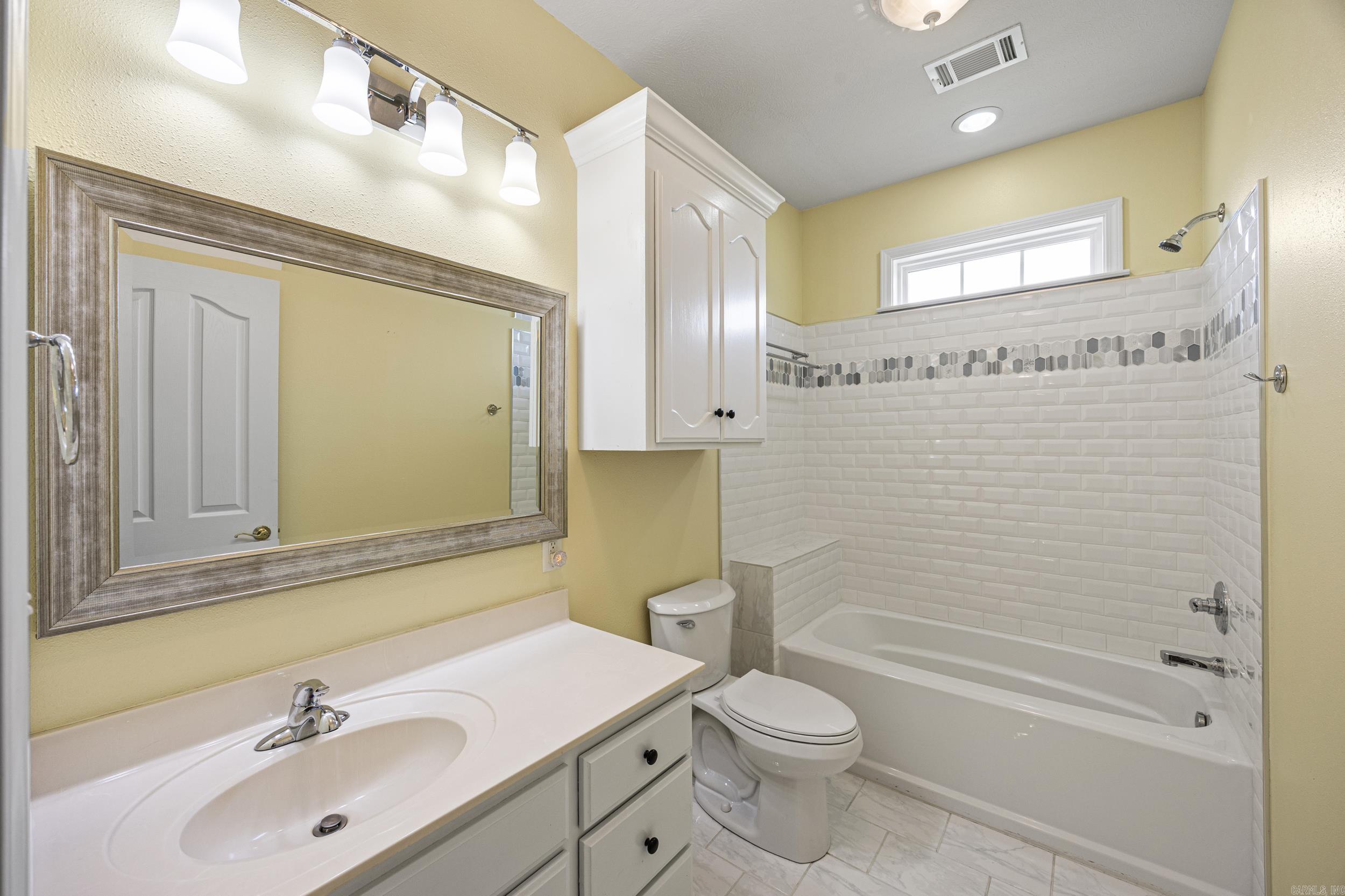 1707 Holloway Street Property Photo 29