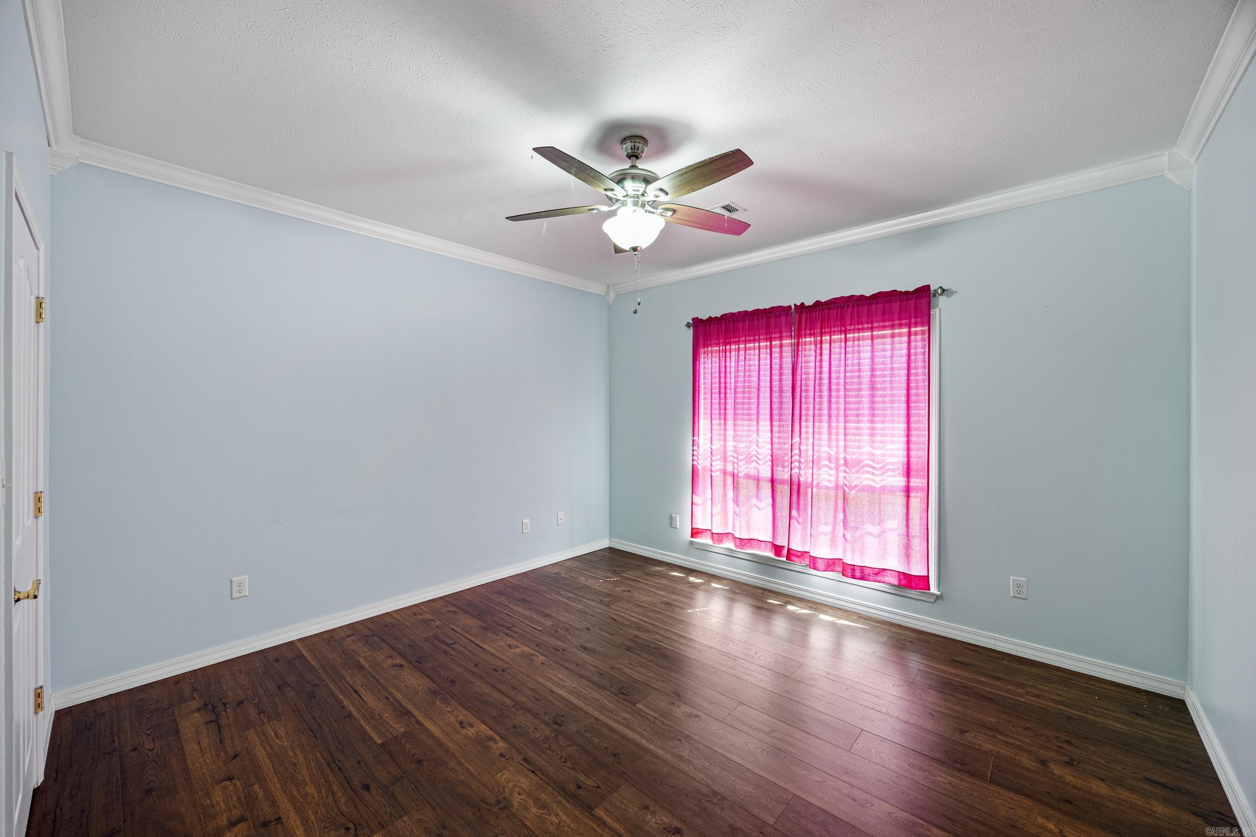1707 Holloway Street Property Photo 30