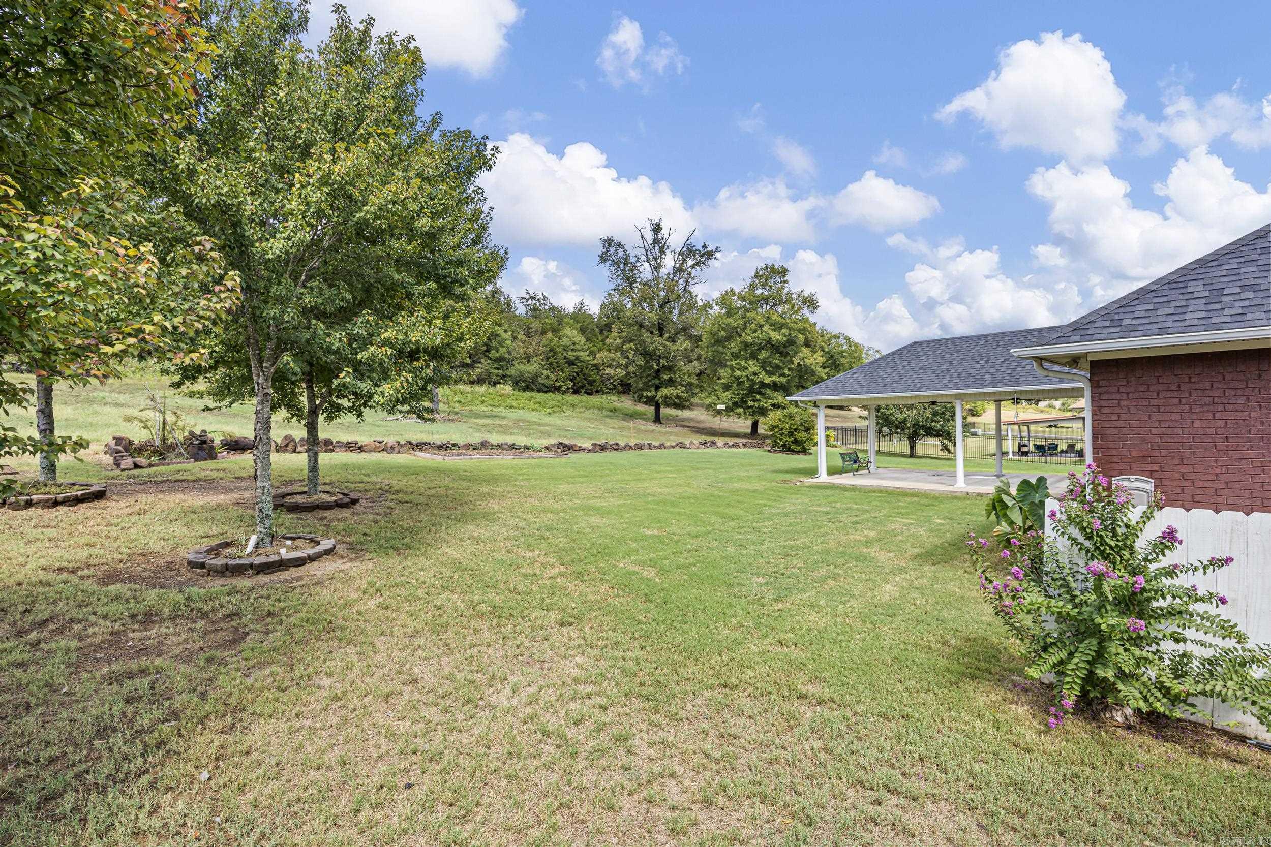 1707 Holloway Street Property Photo 33