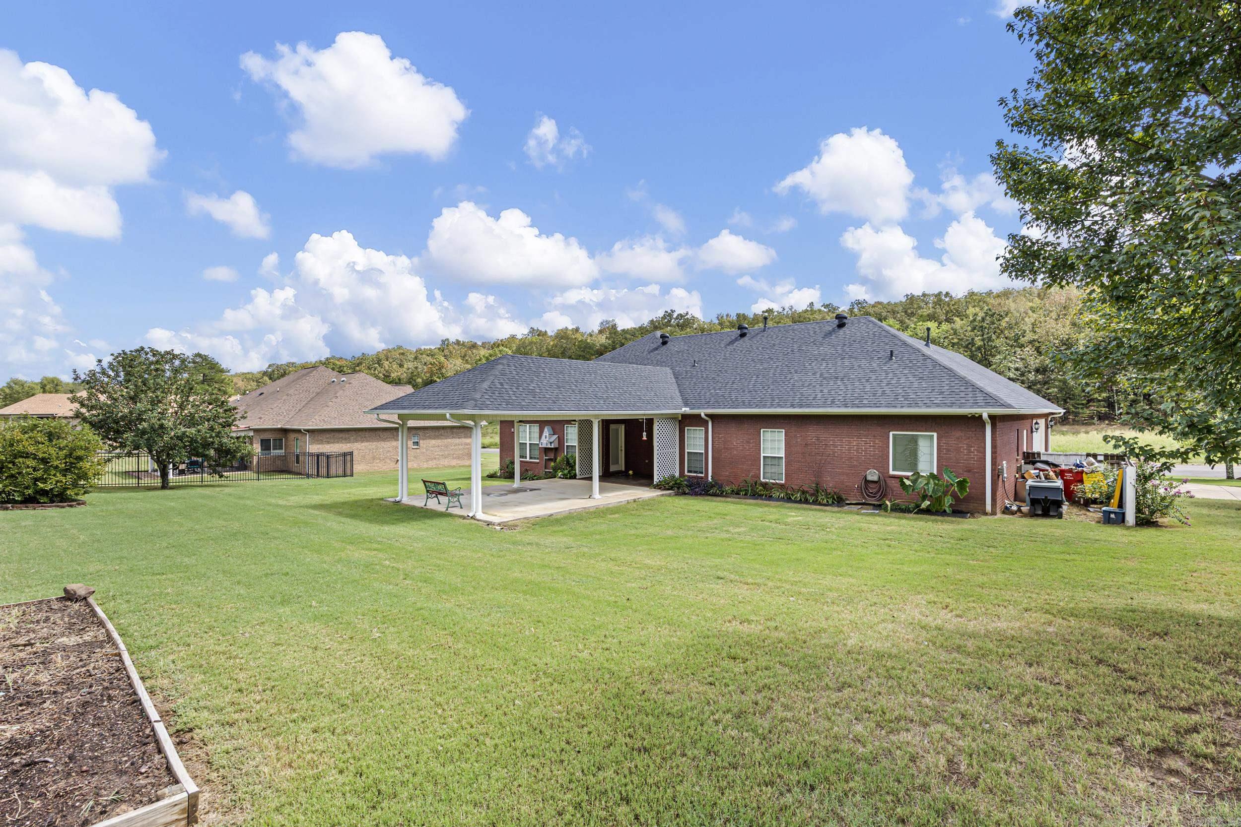 1707 Holloway Street Property Photo 34