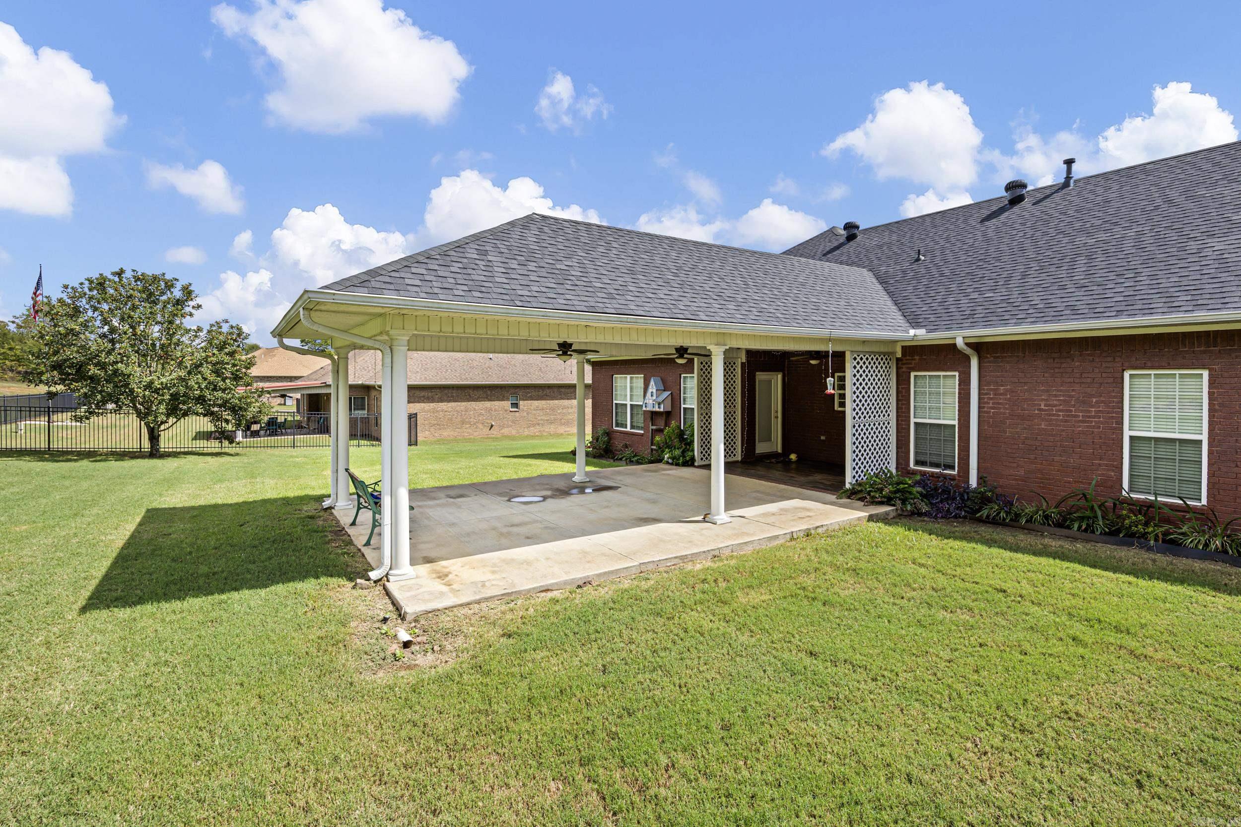 1707 Holloway Street Property Photo 36