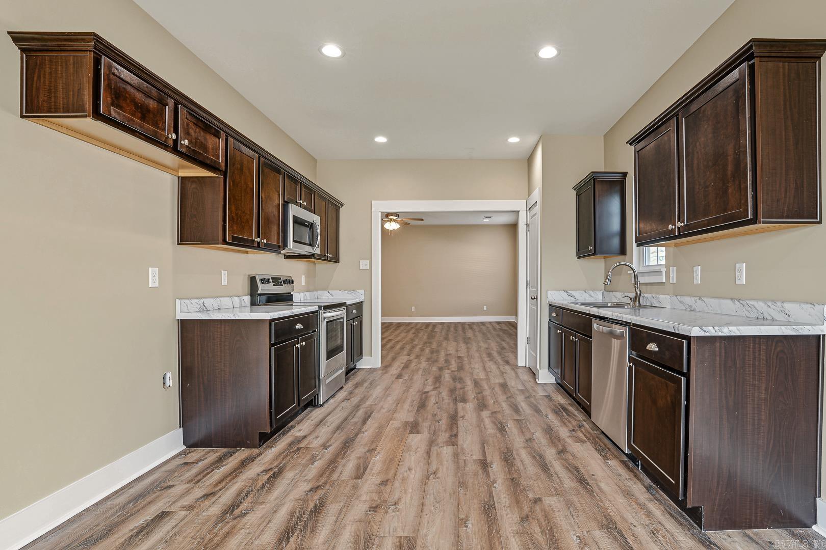 3632 Leafy Pass Property Photo 10