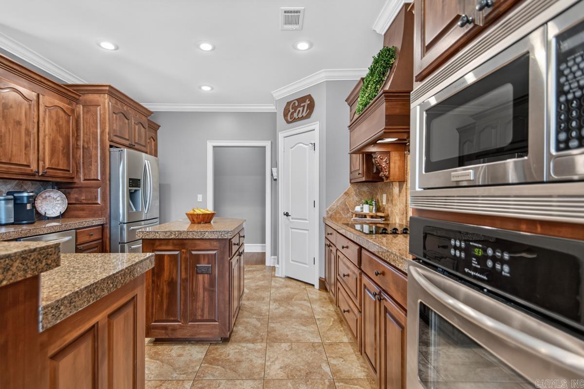 1500 South Beach Street Property Photo 12