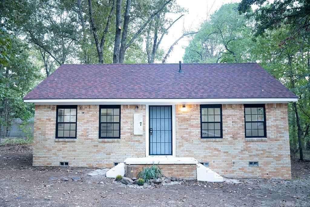 7 Bay Street Property Photo 1