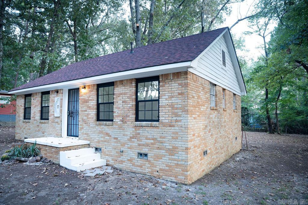 7 Bay Street Property Photo 5