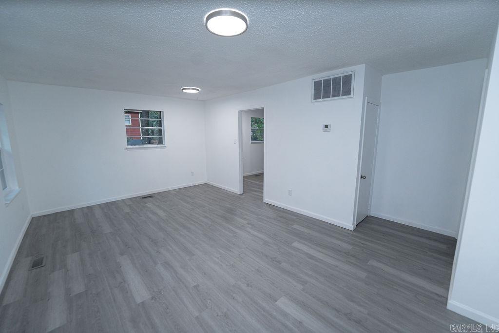 7 Bay Street Property Photo 11