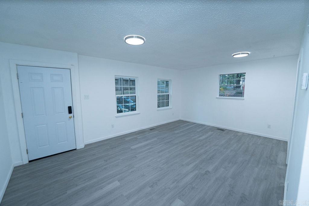 7 Bay Street Property Photo 15