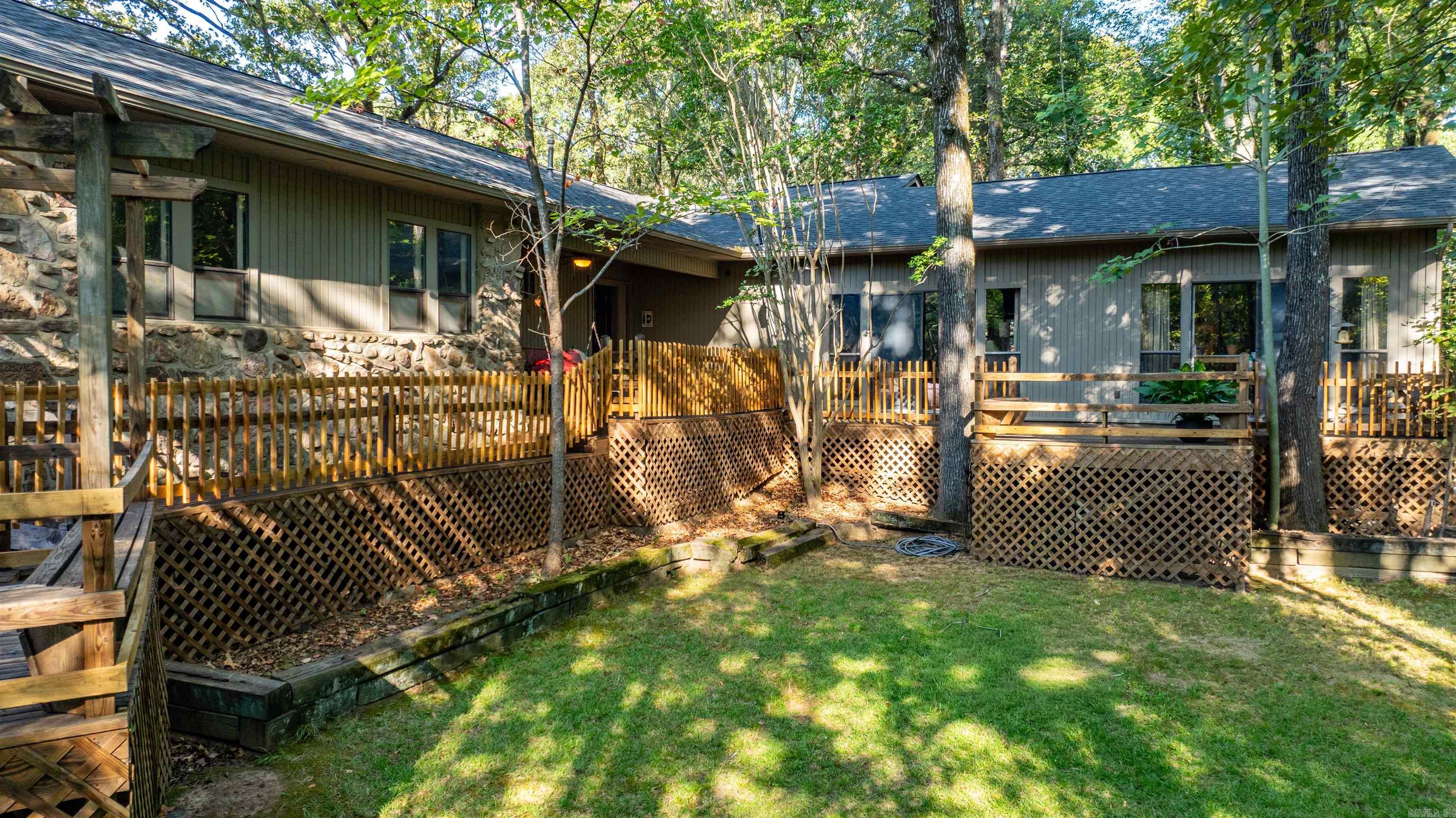 7601 Flintrock Road Property Photo 1