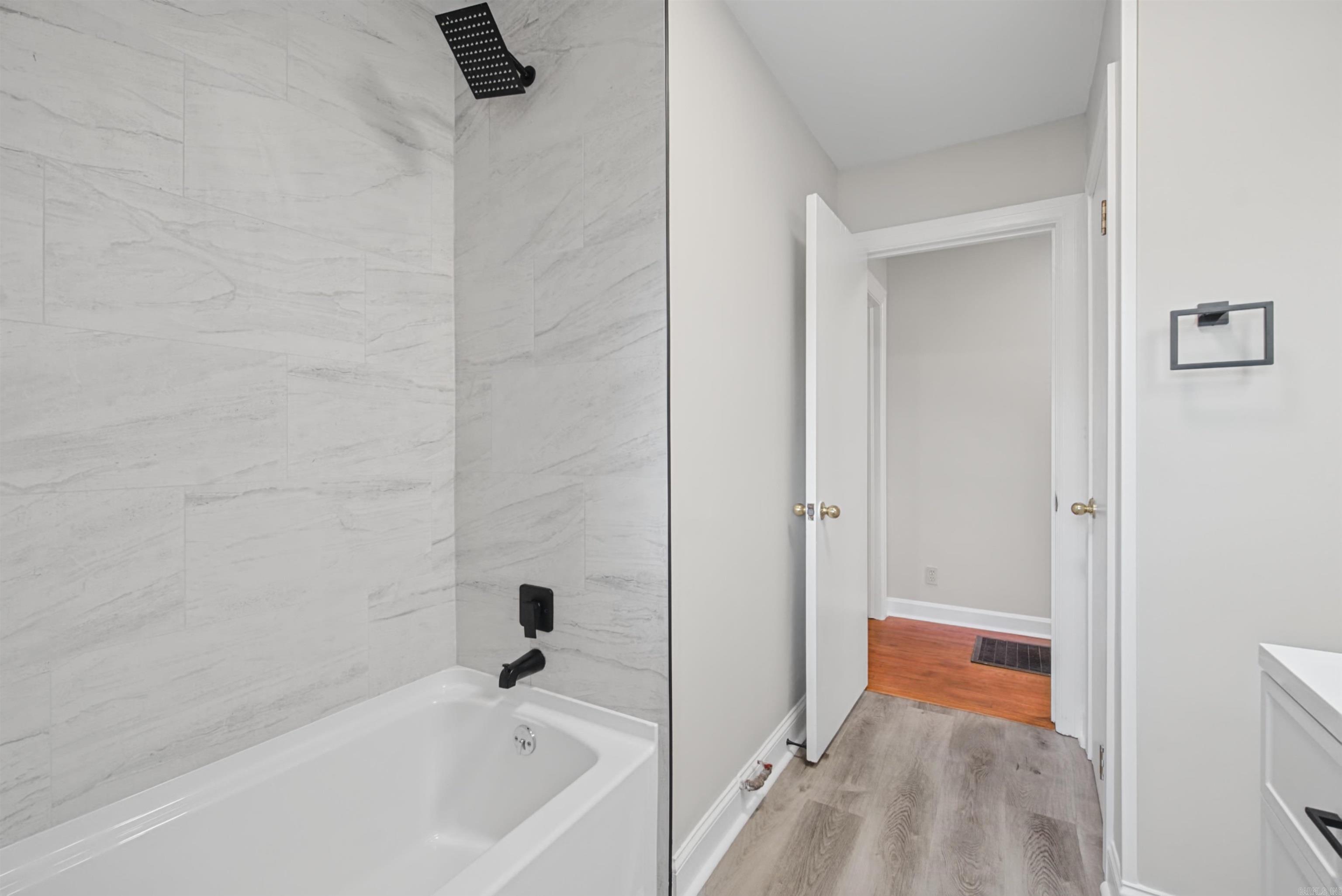 606 Josephine Street Property Photo 15