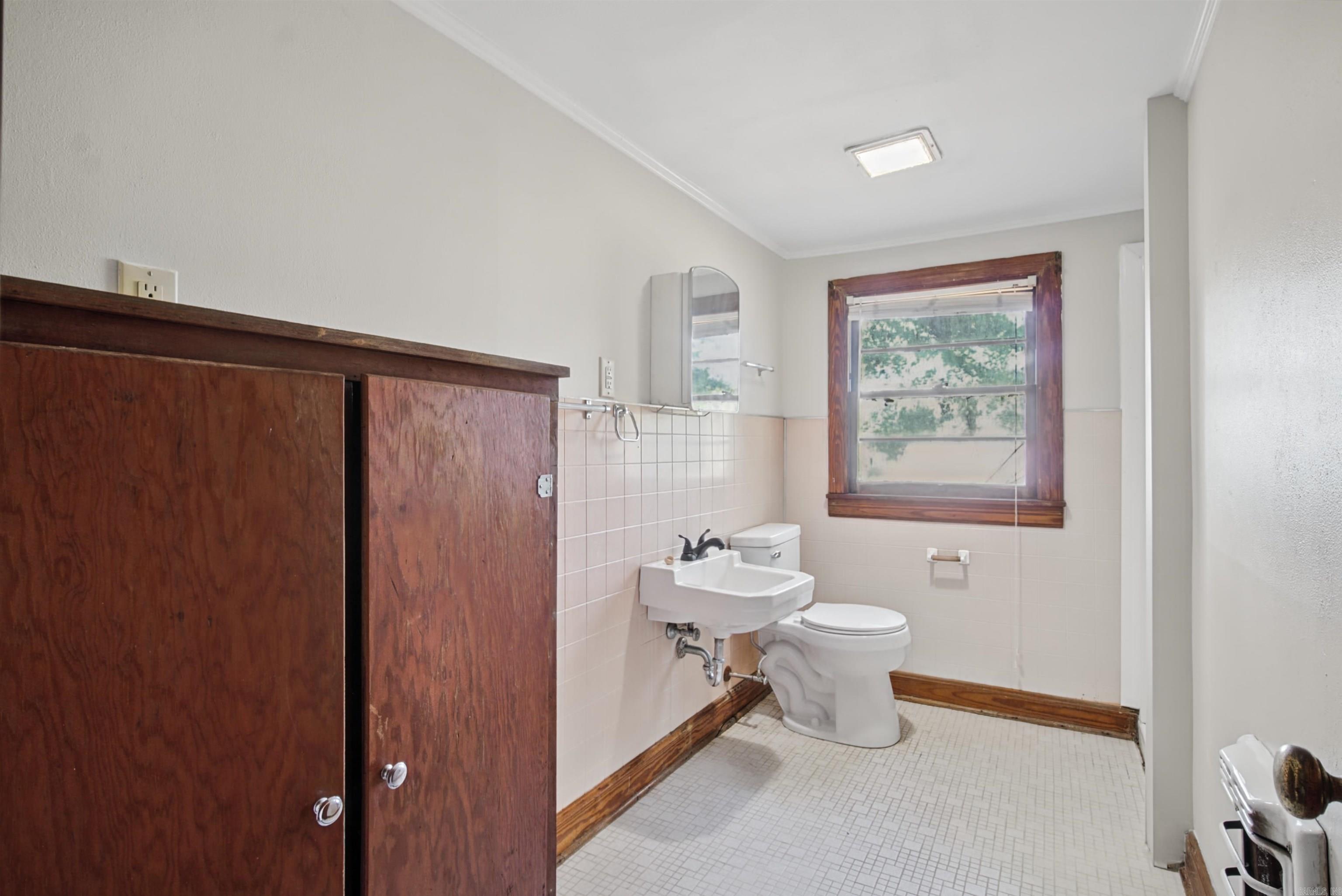 606 Josephine Street Property Photo 22