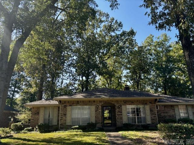 2106 Wellington Drive Property Photo 1