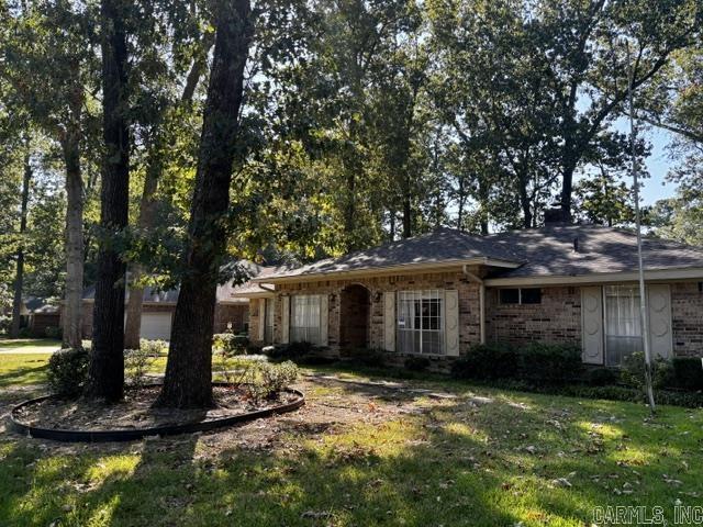 2106 Wellington Drive Property Photo 2