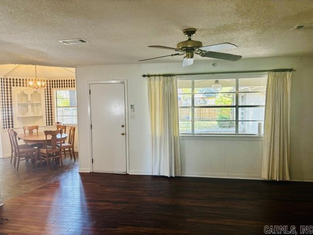 2106 Wellington Drive Property Photo 8