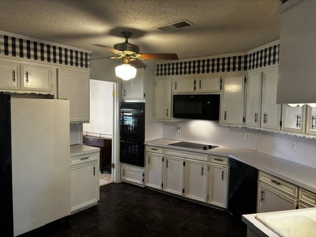 2106 Wellington Drive Property Photo 12