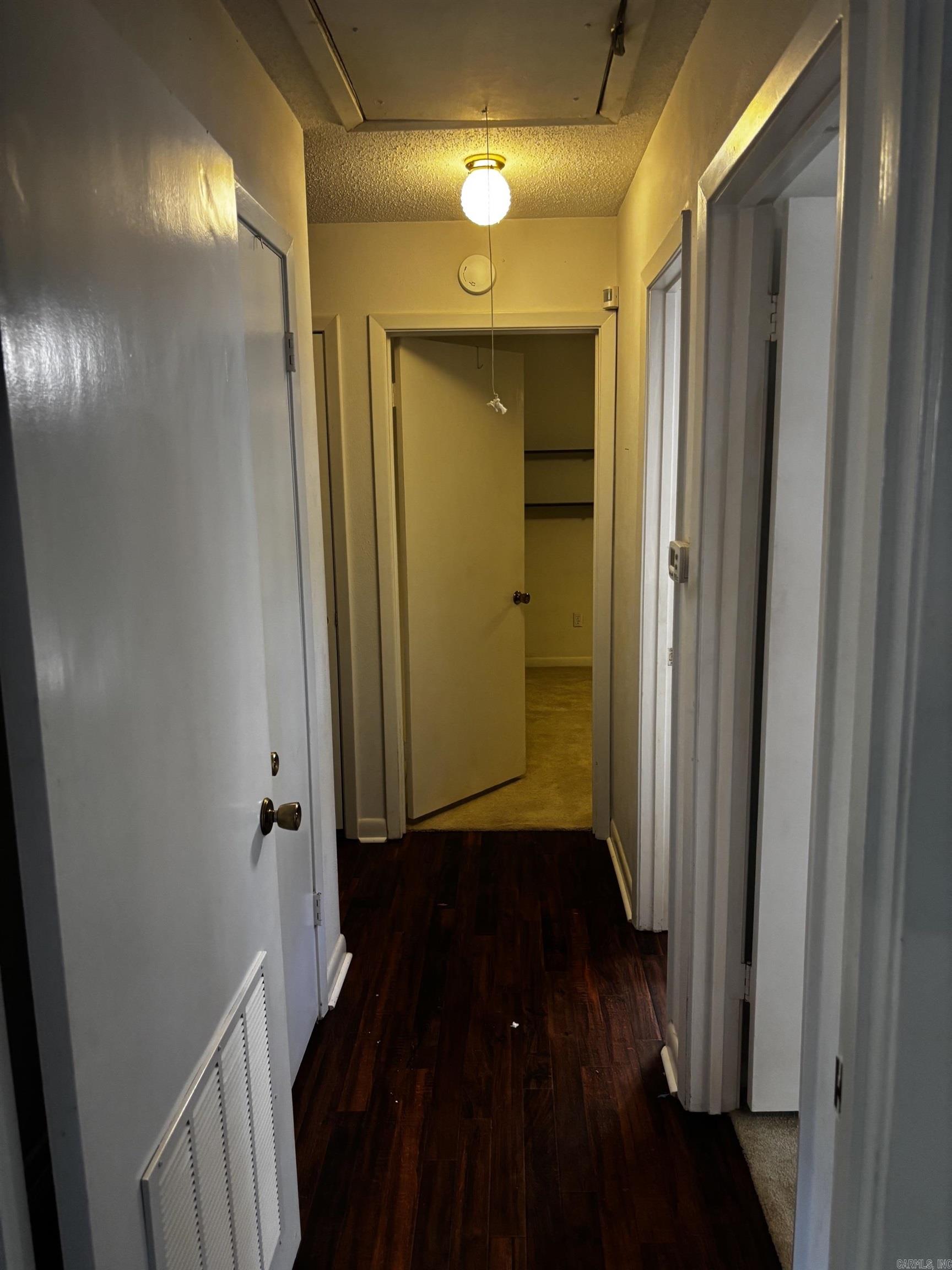 2106 Wellington Drive Property Photo 17