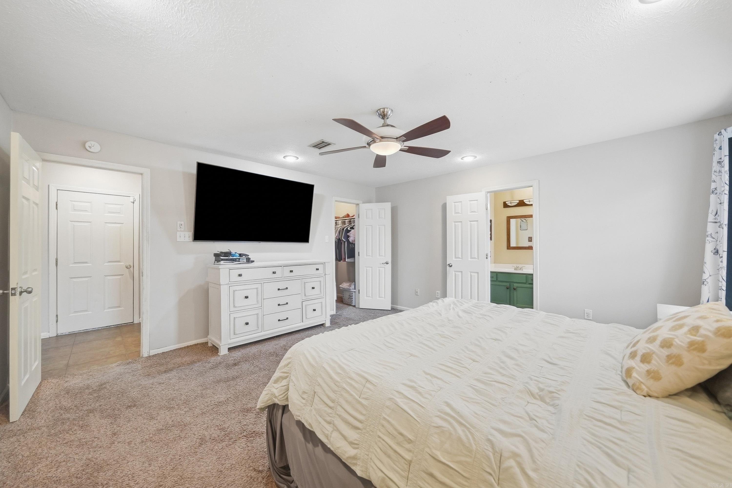 2315 Rainbow Road Property Photo 10