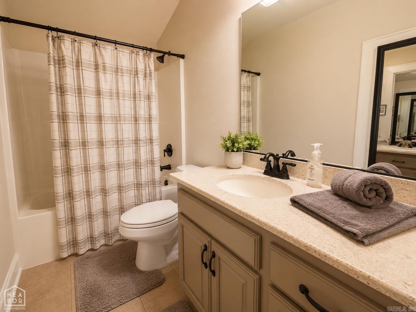 5412 Hollow Creek Property Photo 6