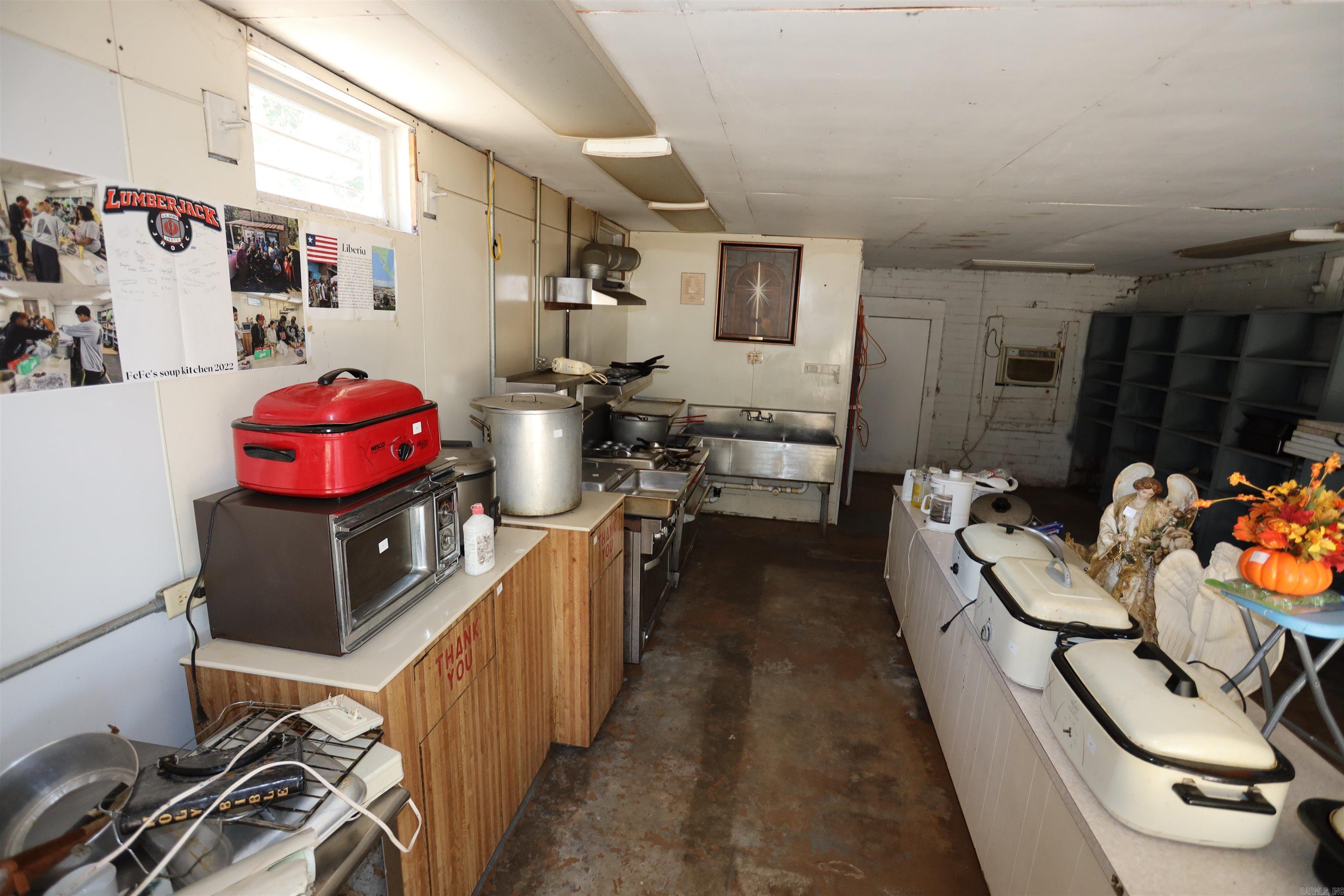 804 S Main Property Photo 13