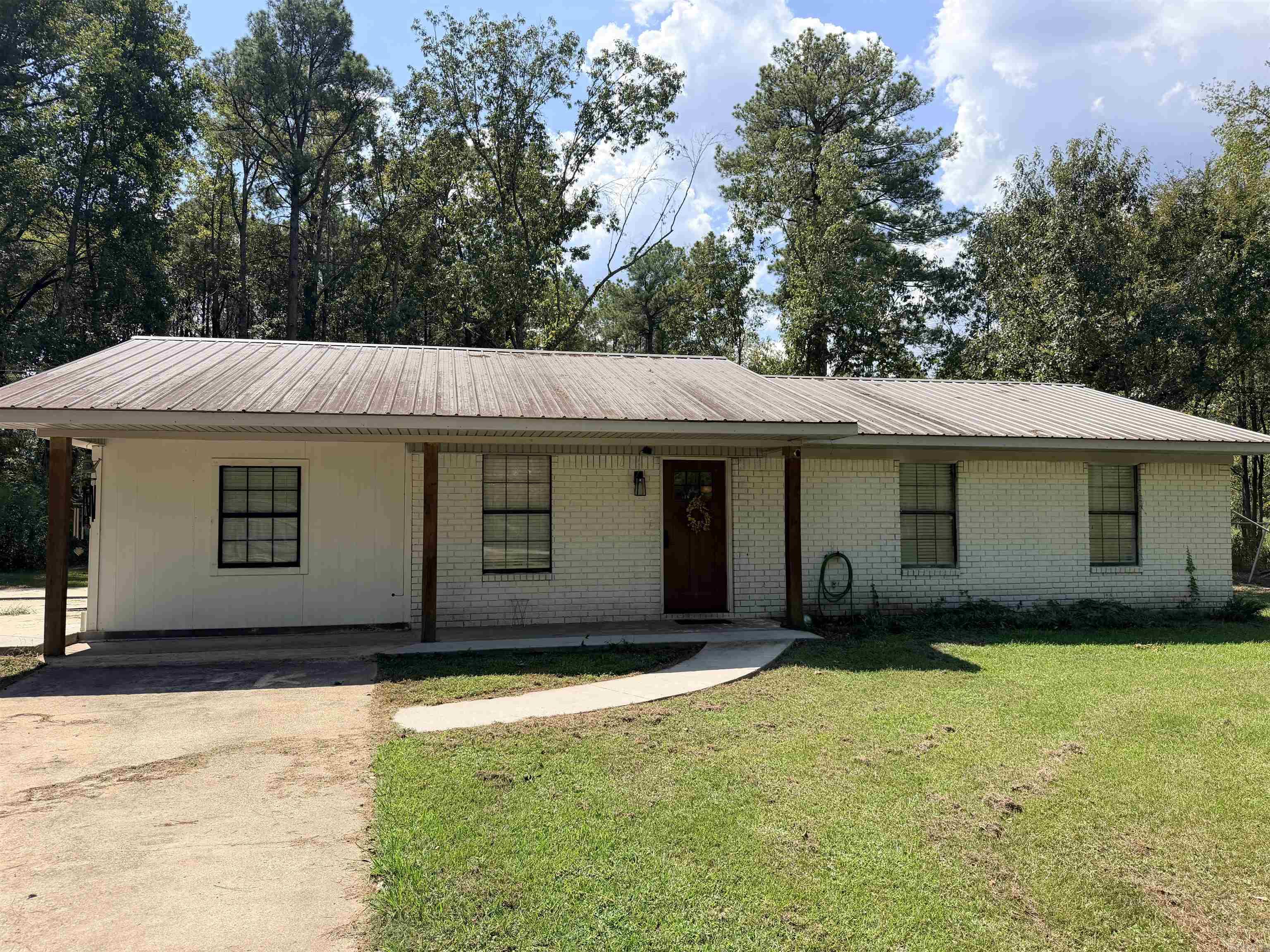 461 Ashley Road 461 Property Photo 2