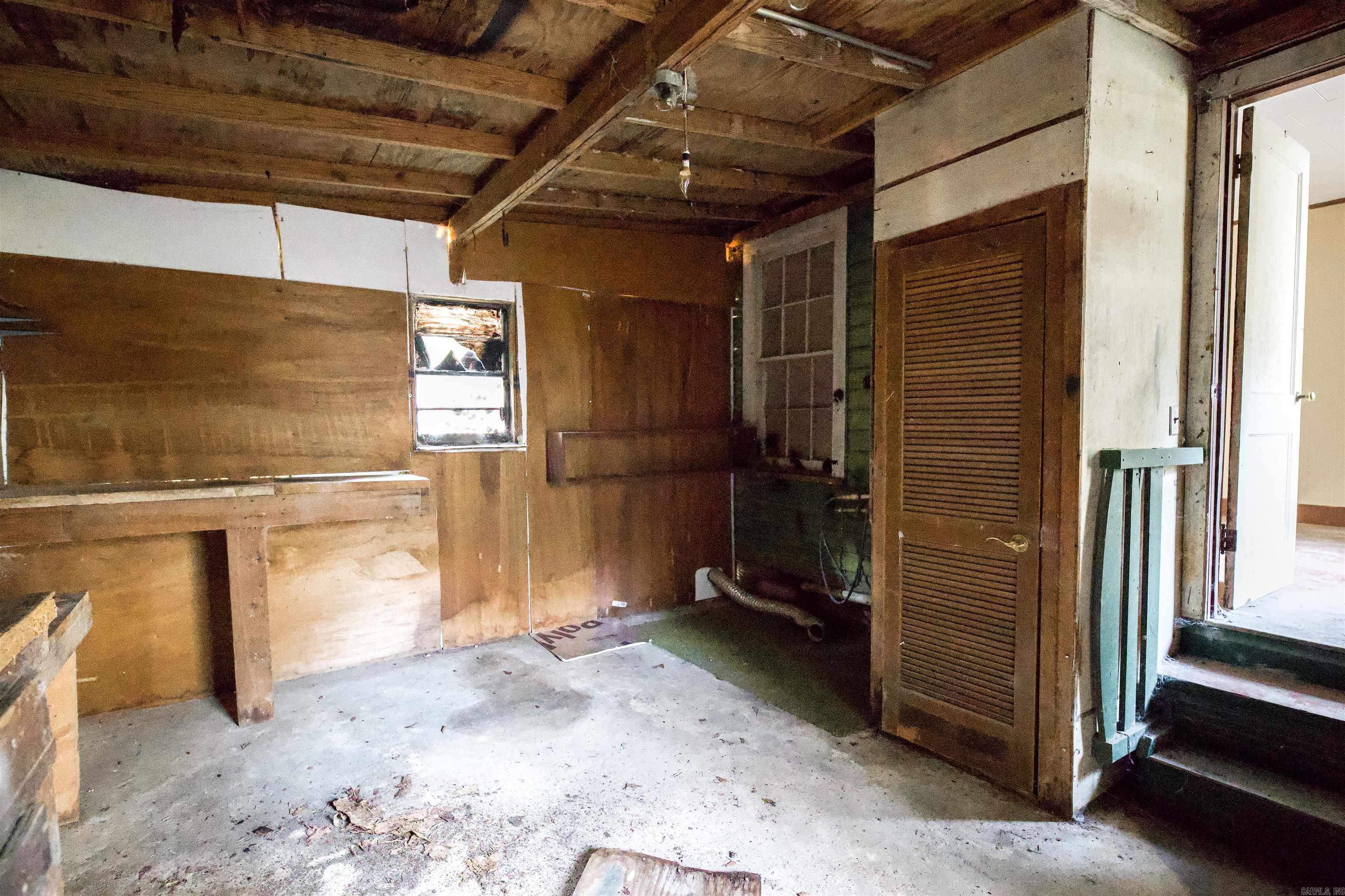 1069 Elm St Property Photo 11